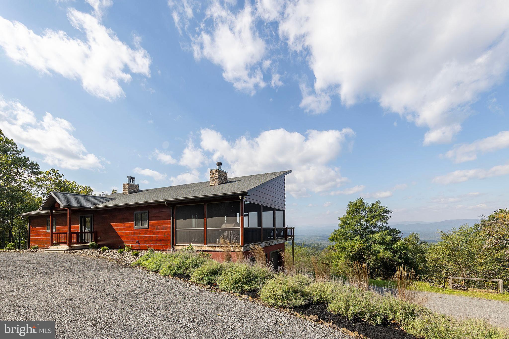 BLUFFS ON THE POTOMAC - Residential