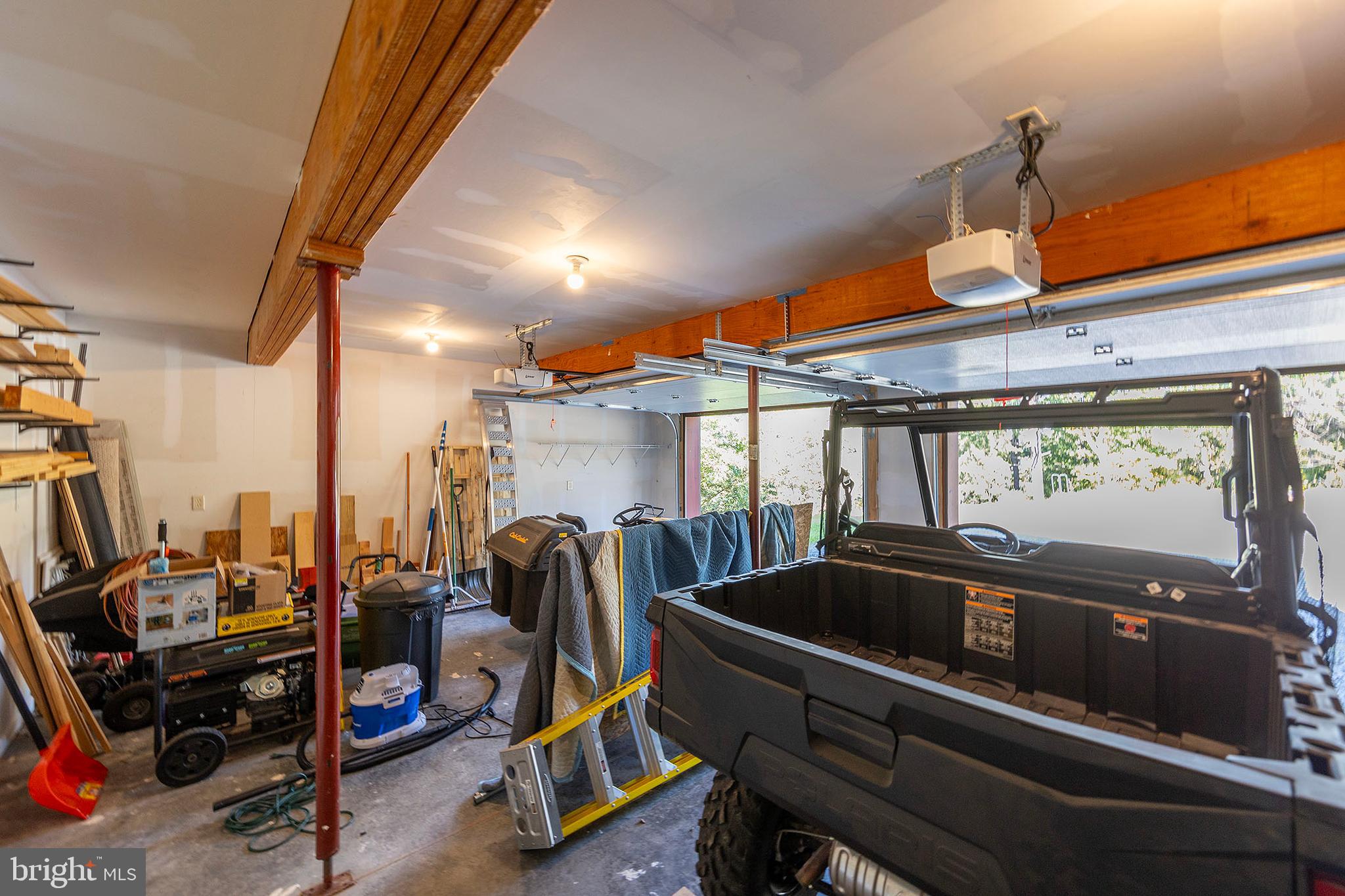 BLUFFS ON THE POTOMAC - Residential