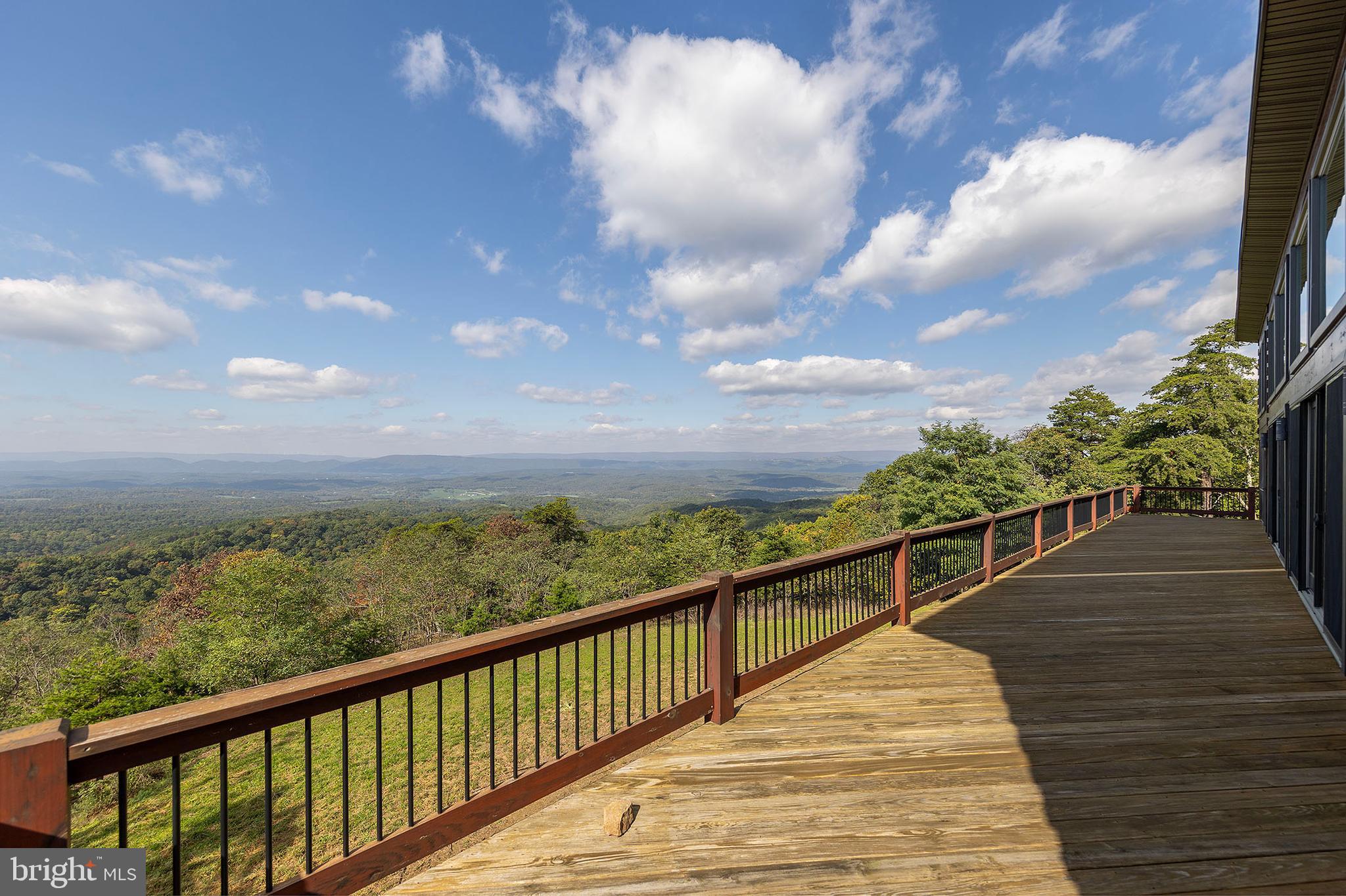 BLUFFS ON THE POTOMAC - Residential