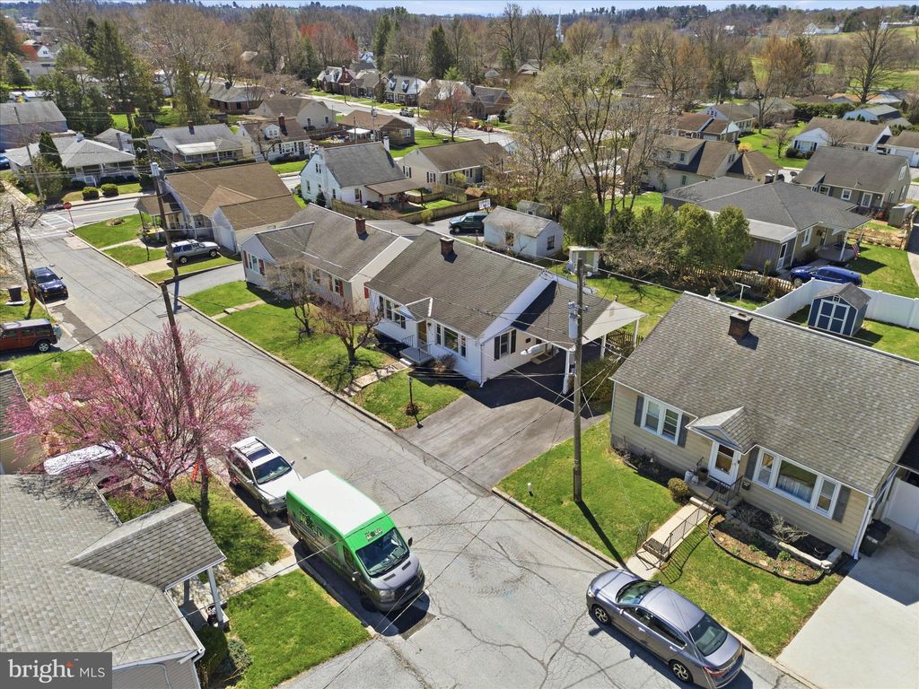 Photo of 216 N Pitt Street, MANHEIM, PA 17545 (MLS # PALA2085904)