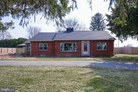 Photo of 850 E Main Street, MOUNT JOY, PA 17552 (MLS # PALA2065766)