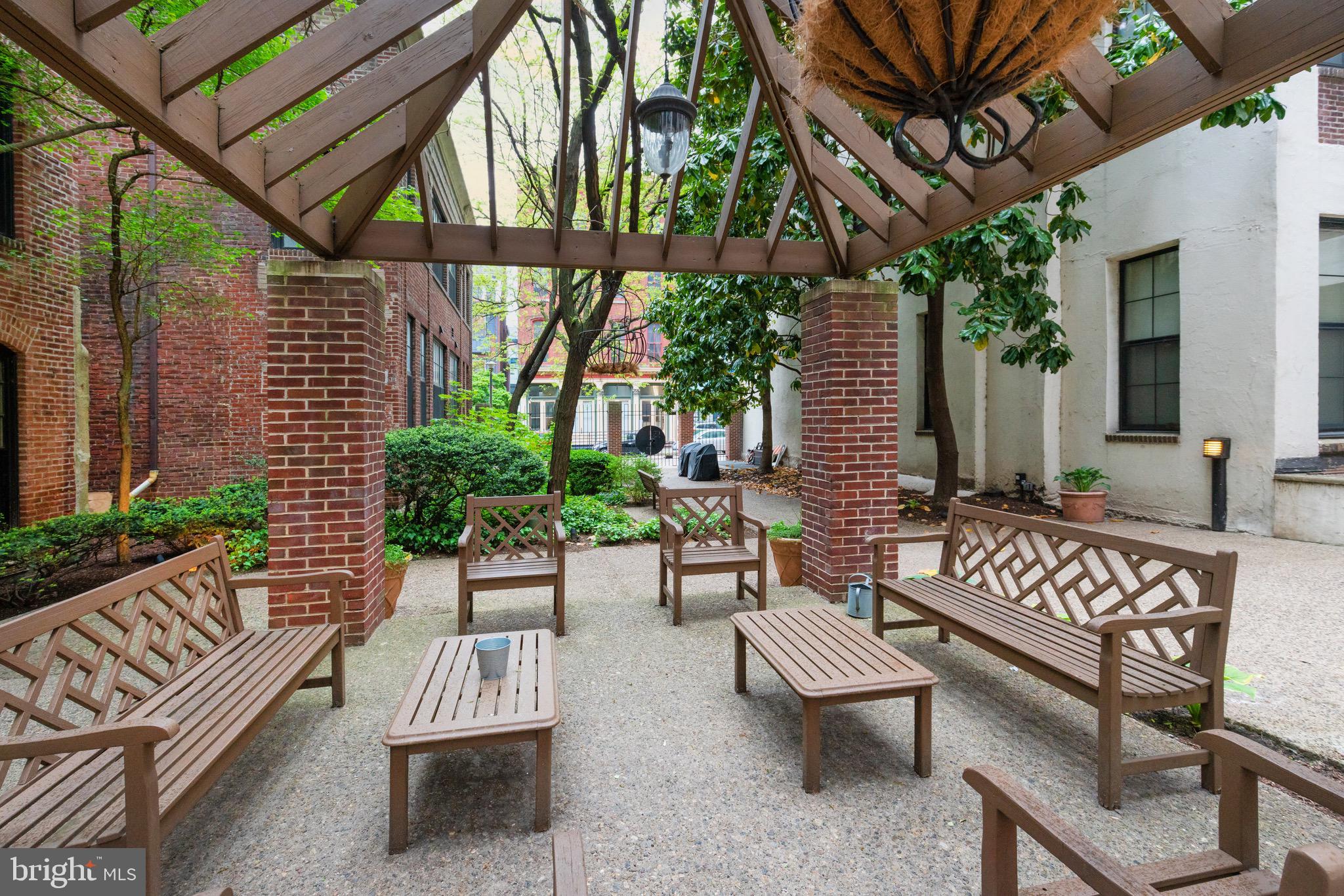 OLD CITY - Residential Lease