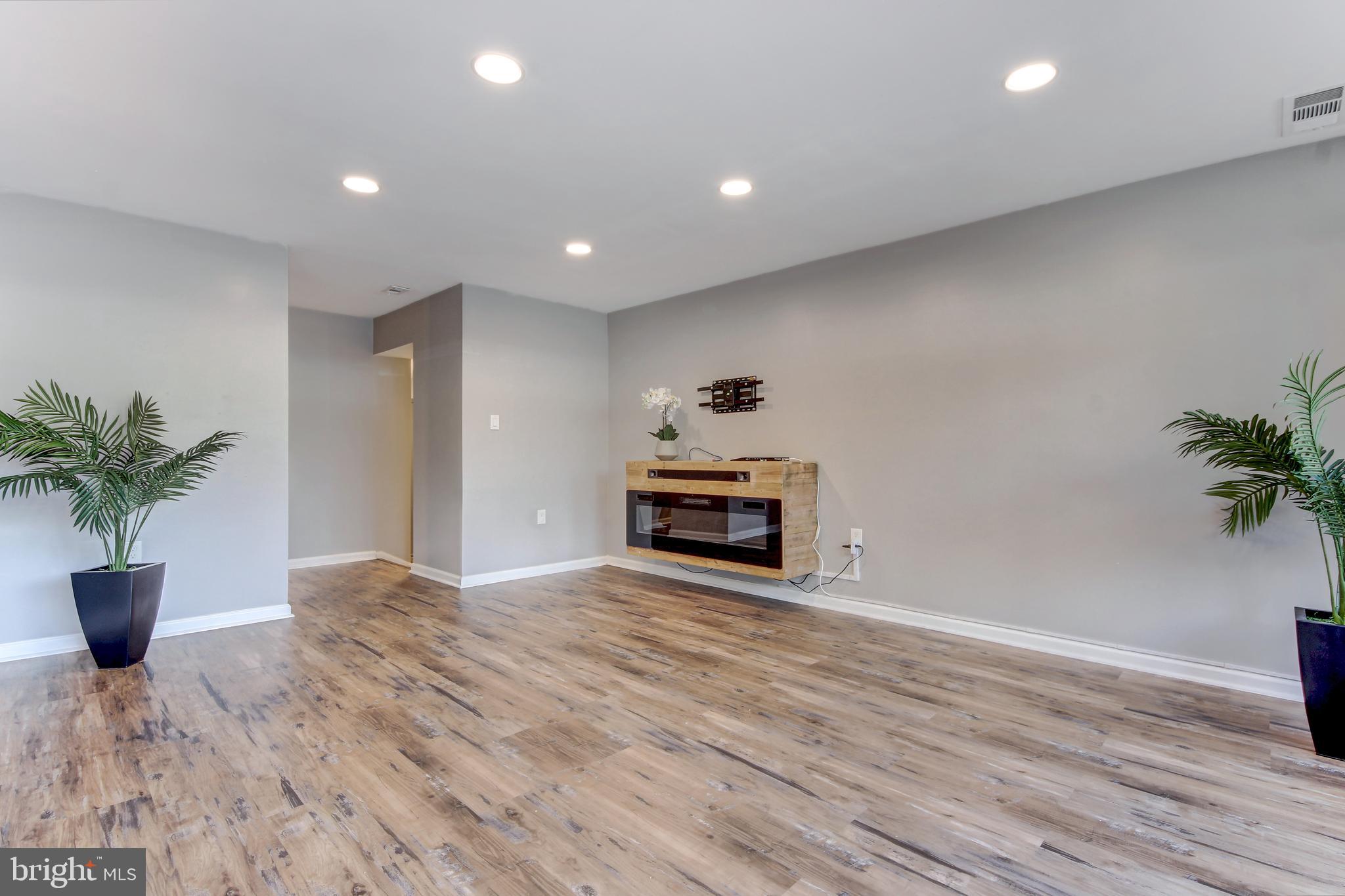 18714 WALKERS CHOICE ROAD 18714