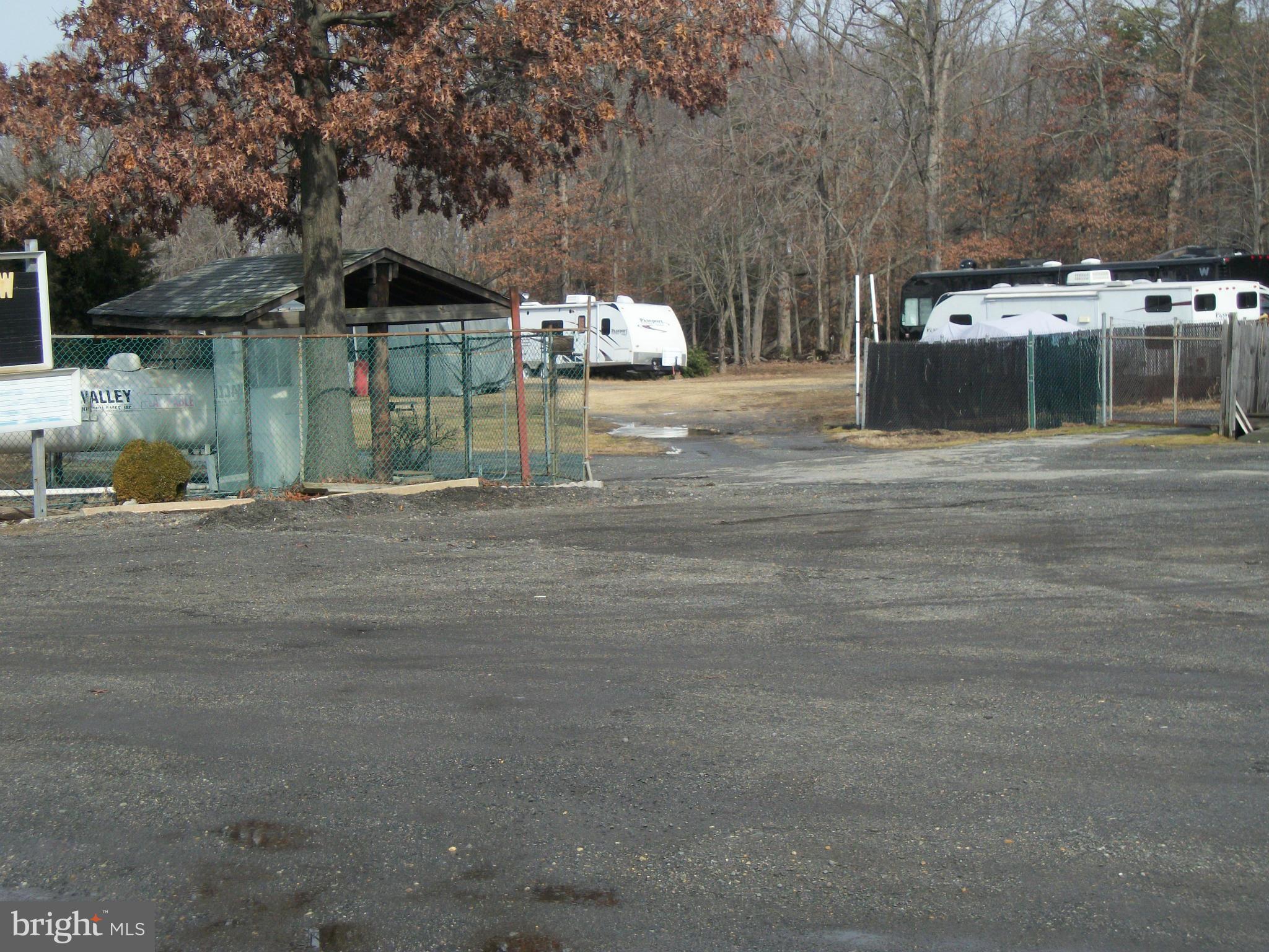 ACCOKEEK - Commercial Sale