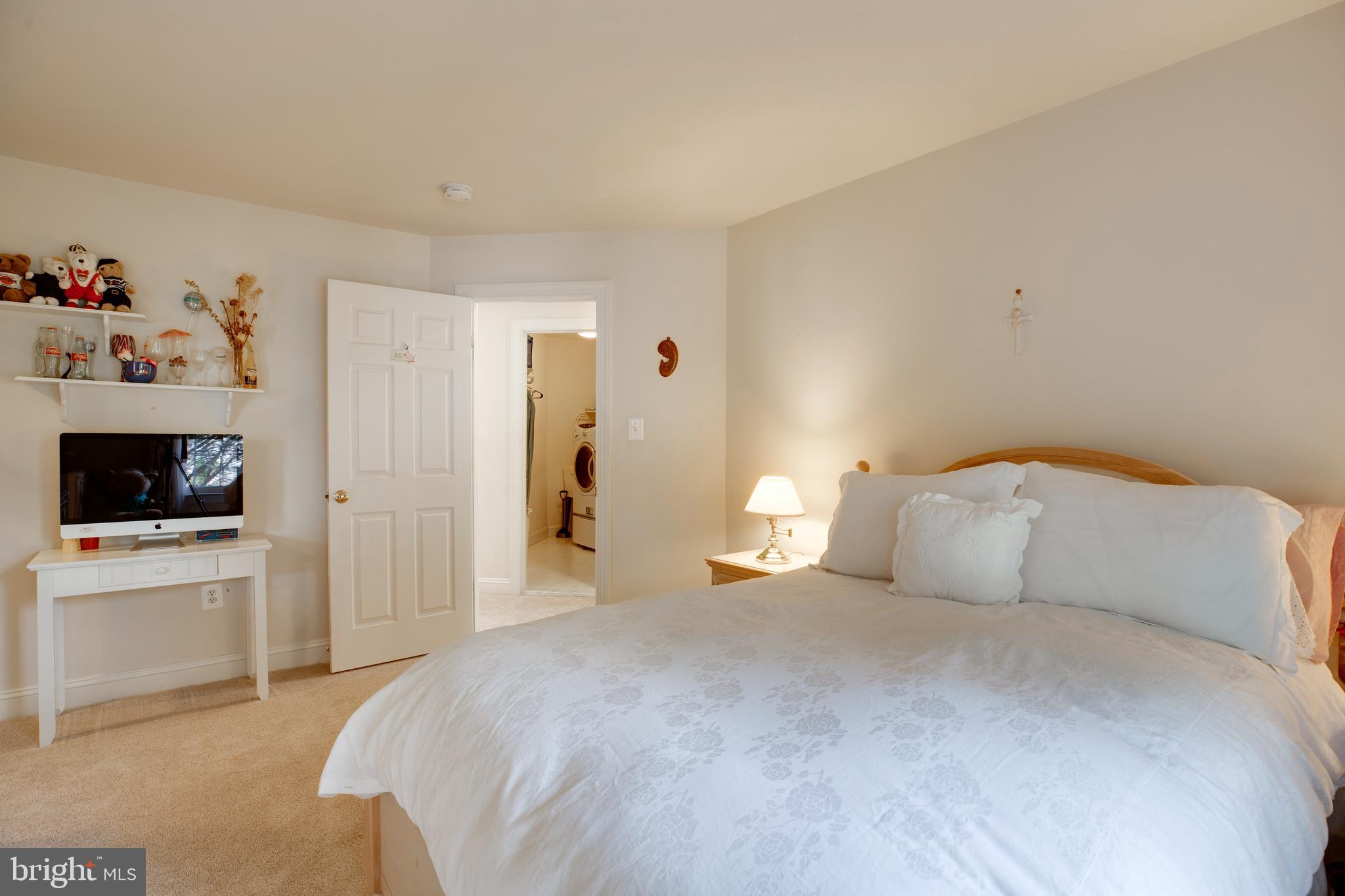 CHESTERBROOK WOODS - Residential