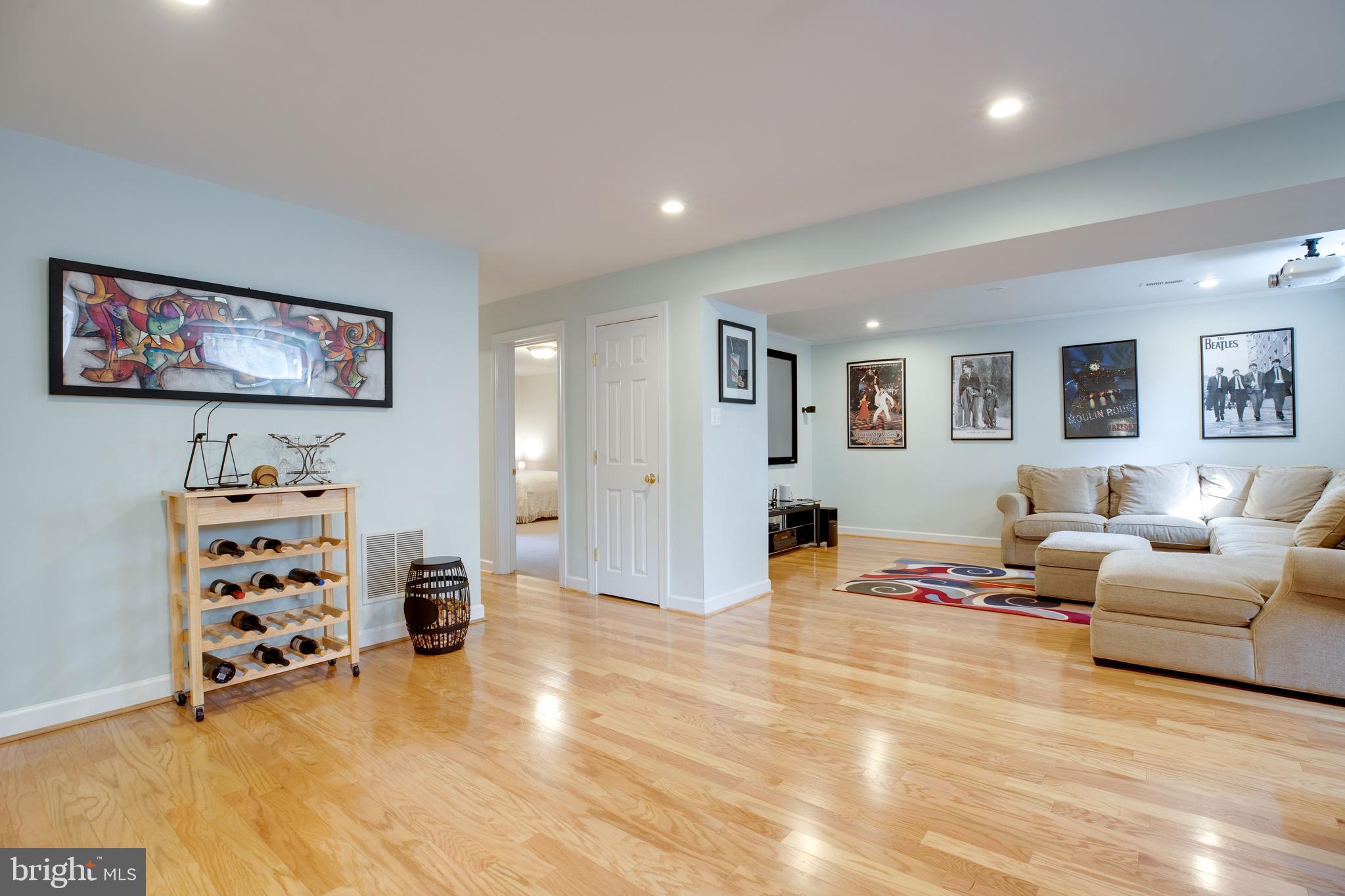 CHESTERBROOK WOODS - Residential