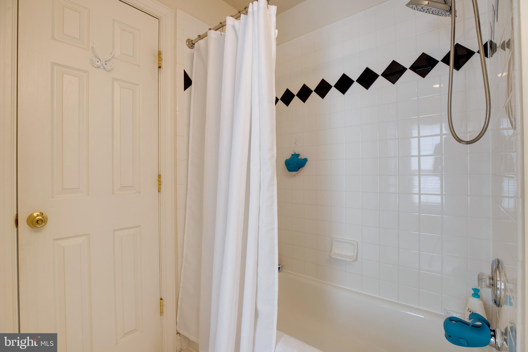 CHESTERBROOK WOODS - Residential