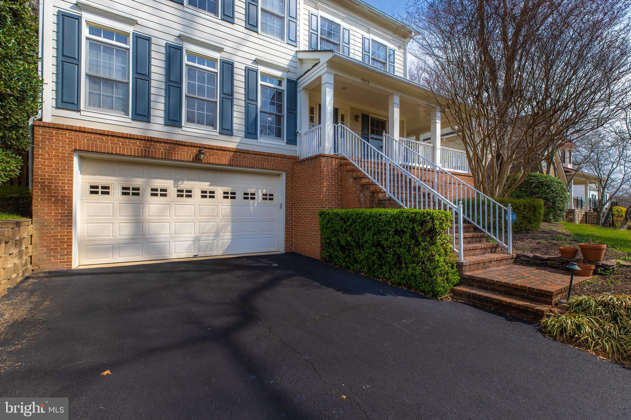 CHESTERBROOK WOODS - Residential