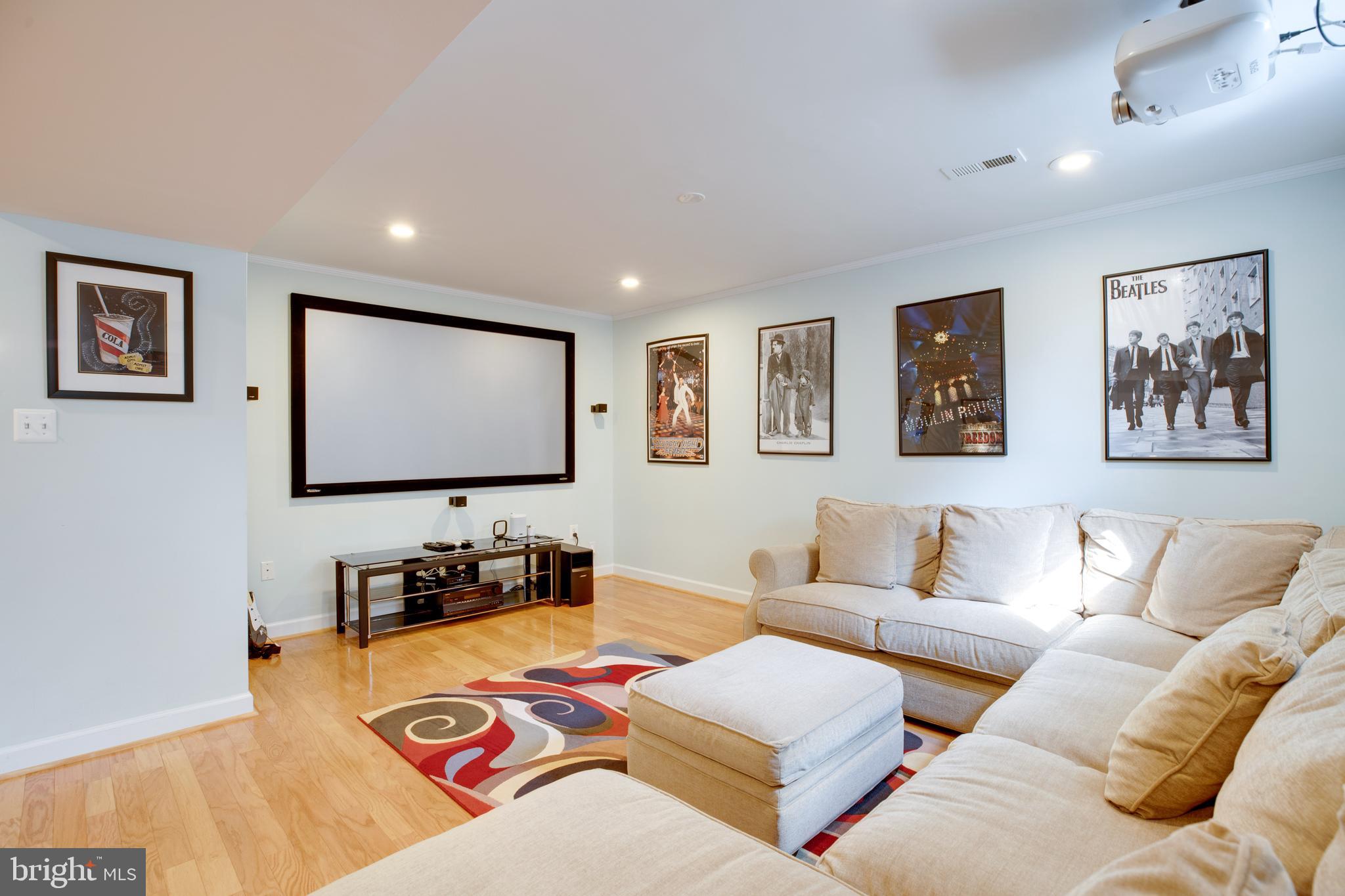 CHESTERBROOK WOODS - Residential