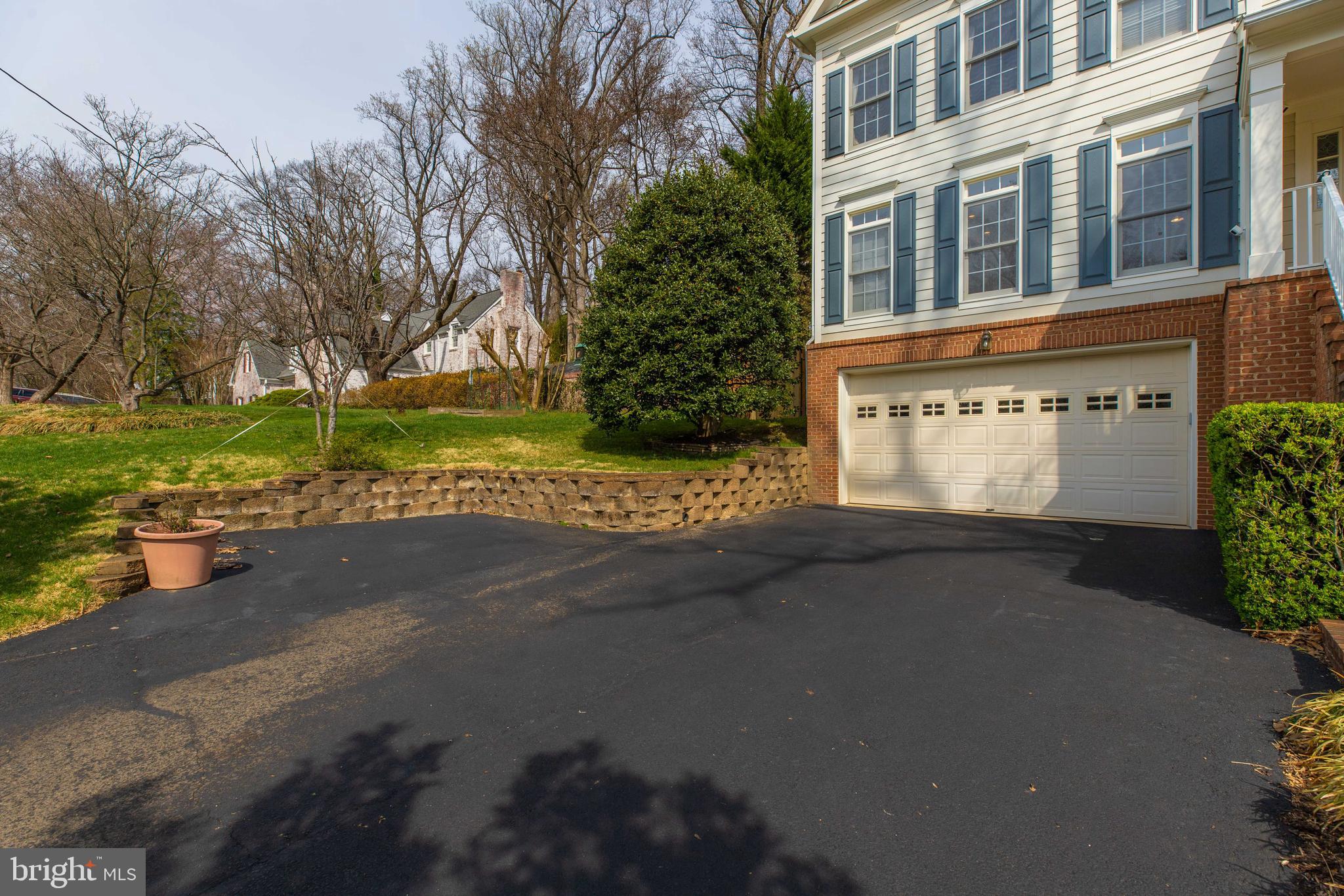 CHESTERBROOK WOODS - Residential