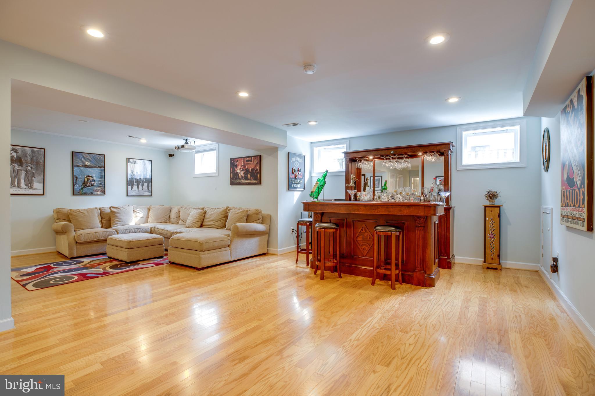 CHESTERBROOK WOODS - Residential