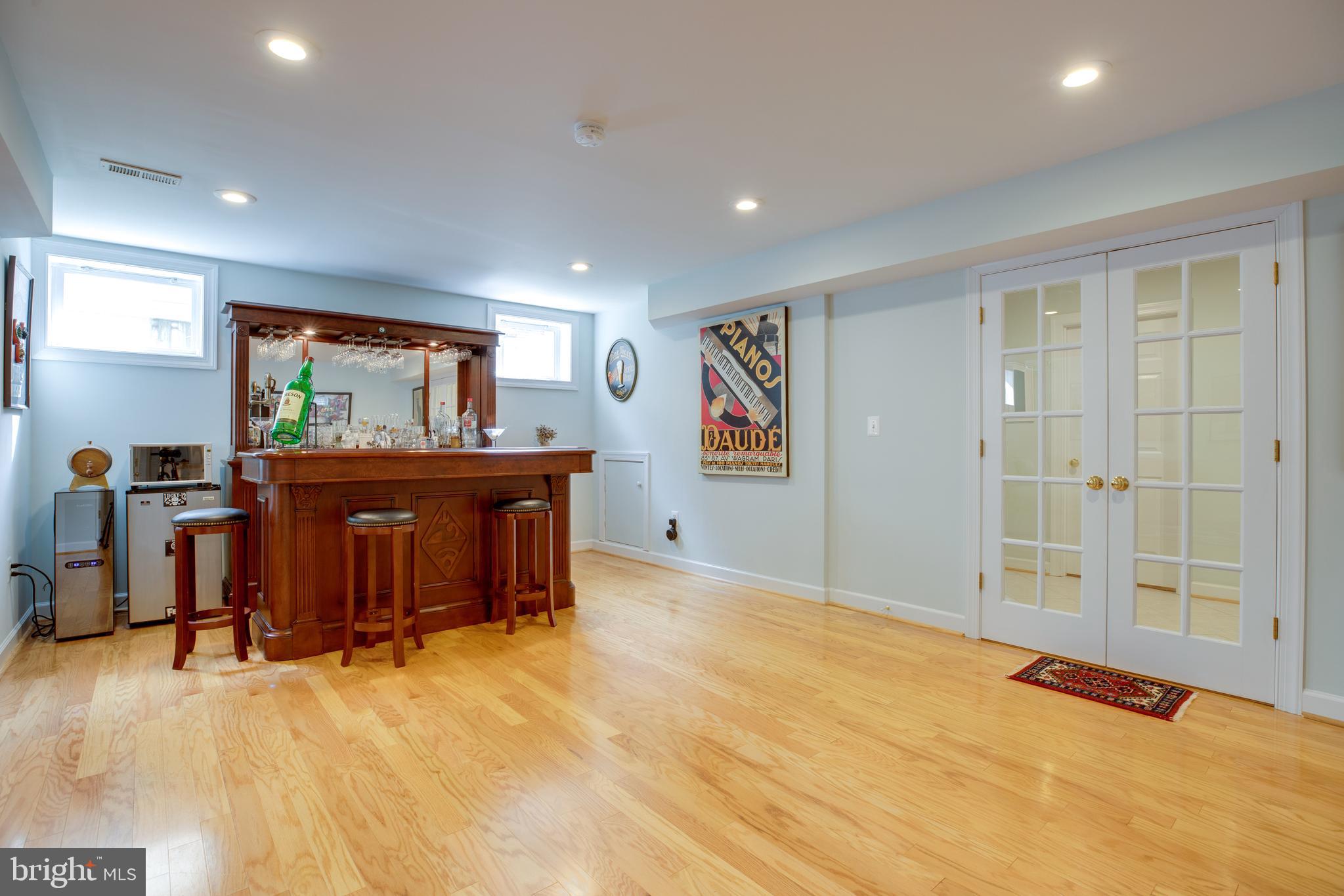 CHESTERBROOK WOODS - Residential