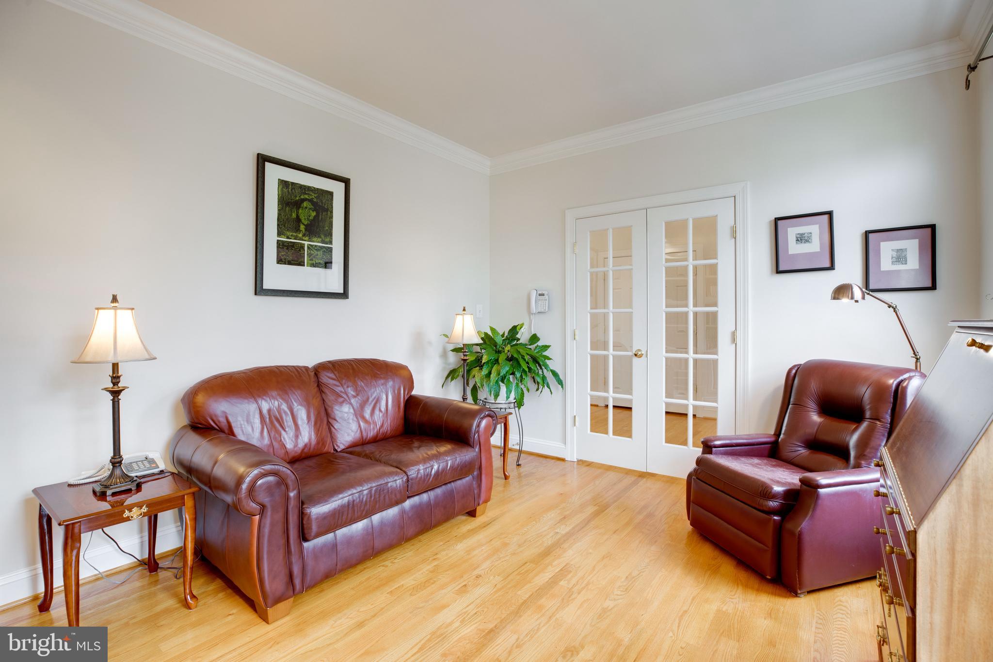 CHESTERBROOK WOODS - Residential