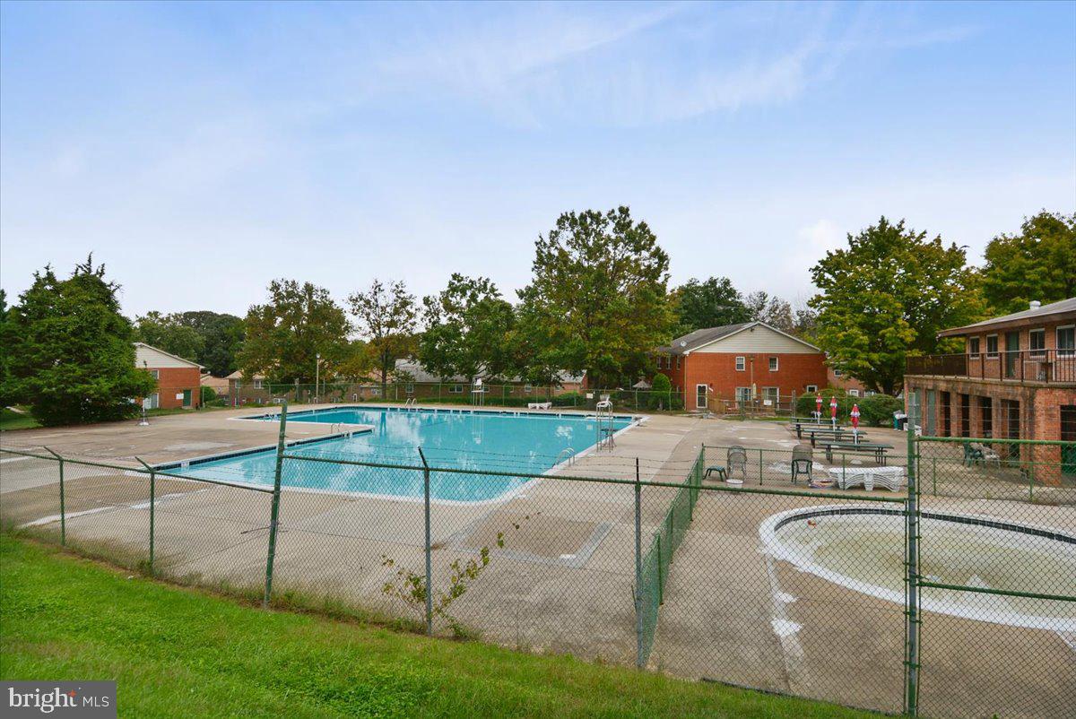 TERRACE TOWNE HOMES OF GUNSTON - Residential