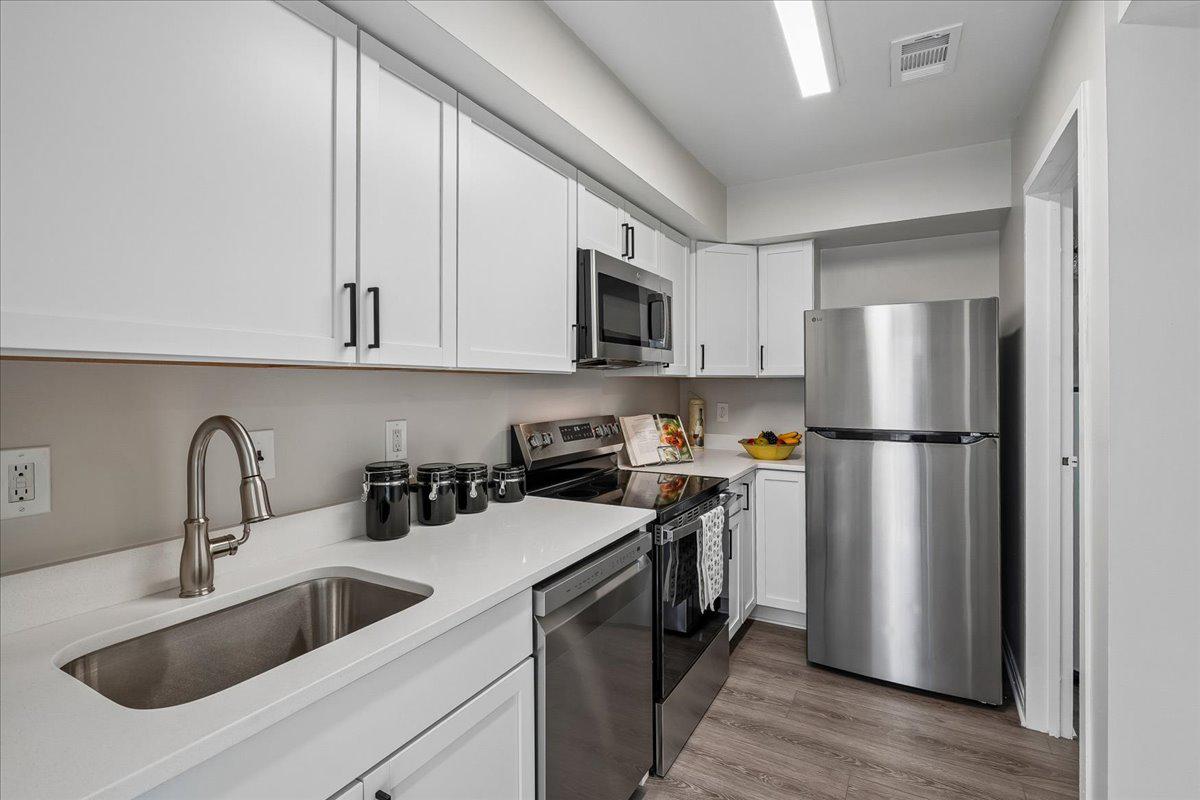 TERRACE TOWNE HOMES OF GUNSTON - Residential