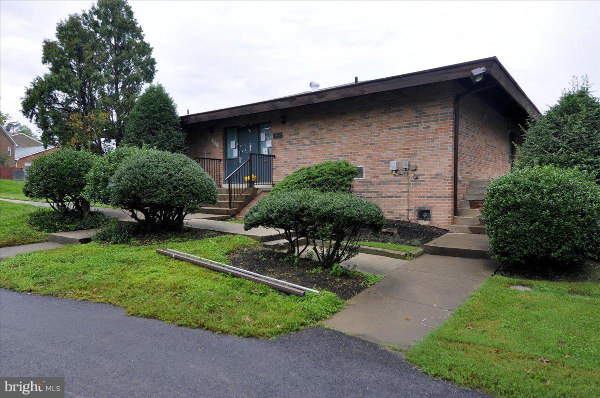 TERRACE TOWNE HOMES OF GUNSTON - Residential