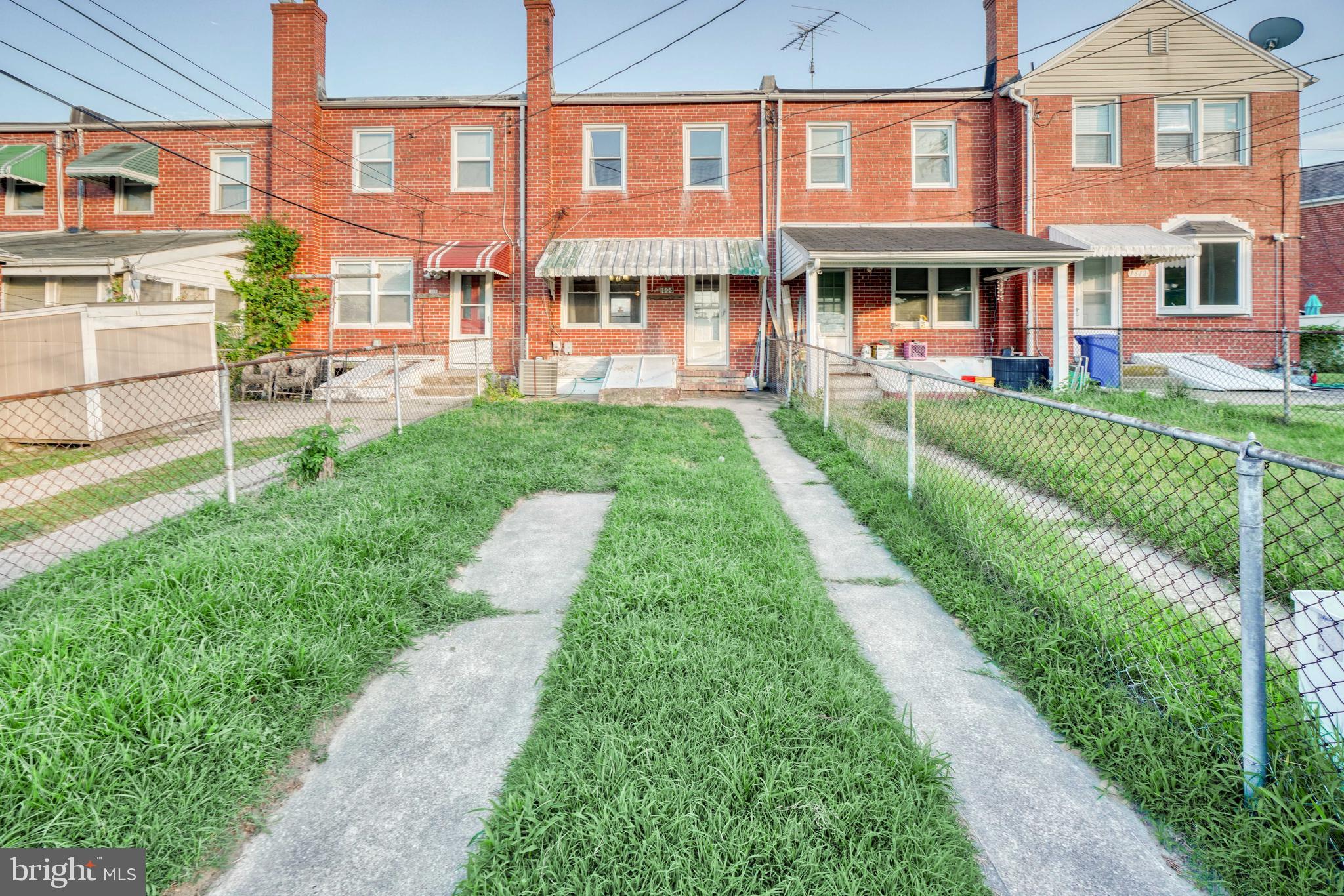 MERRITT HOMES - Residential