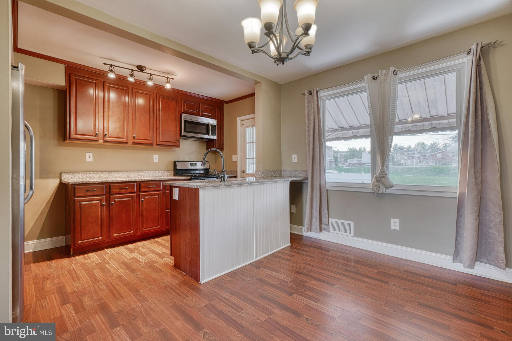 MERRITT HOMES - Residential