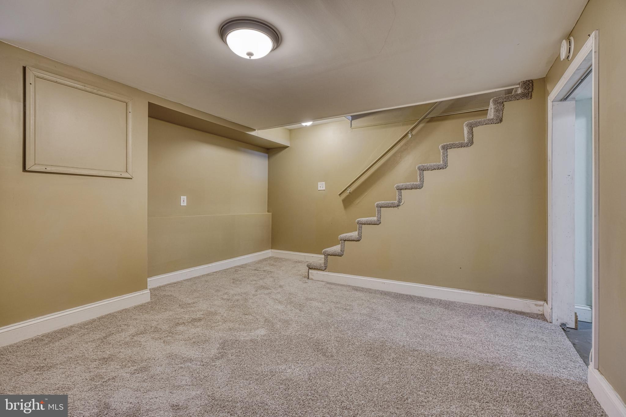 MERRITT HOMES - Residential