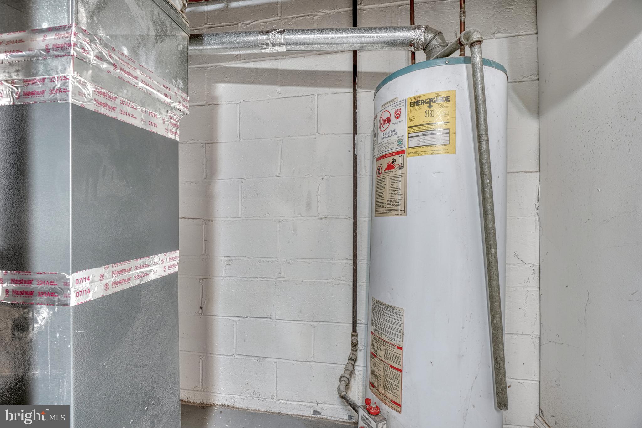 MERRITT HOMES - Residential