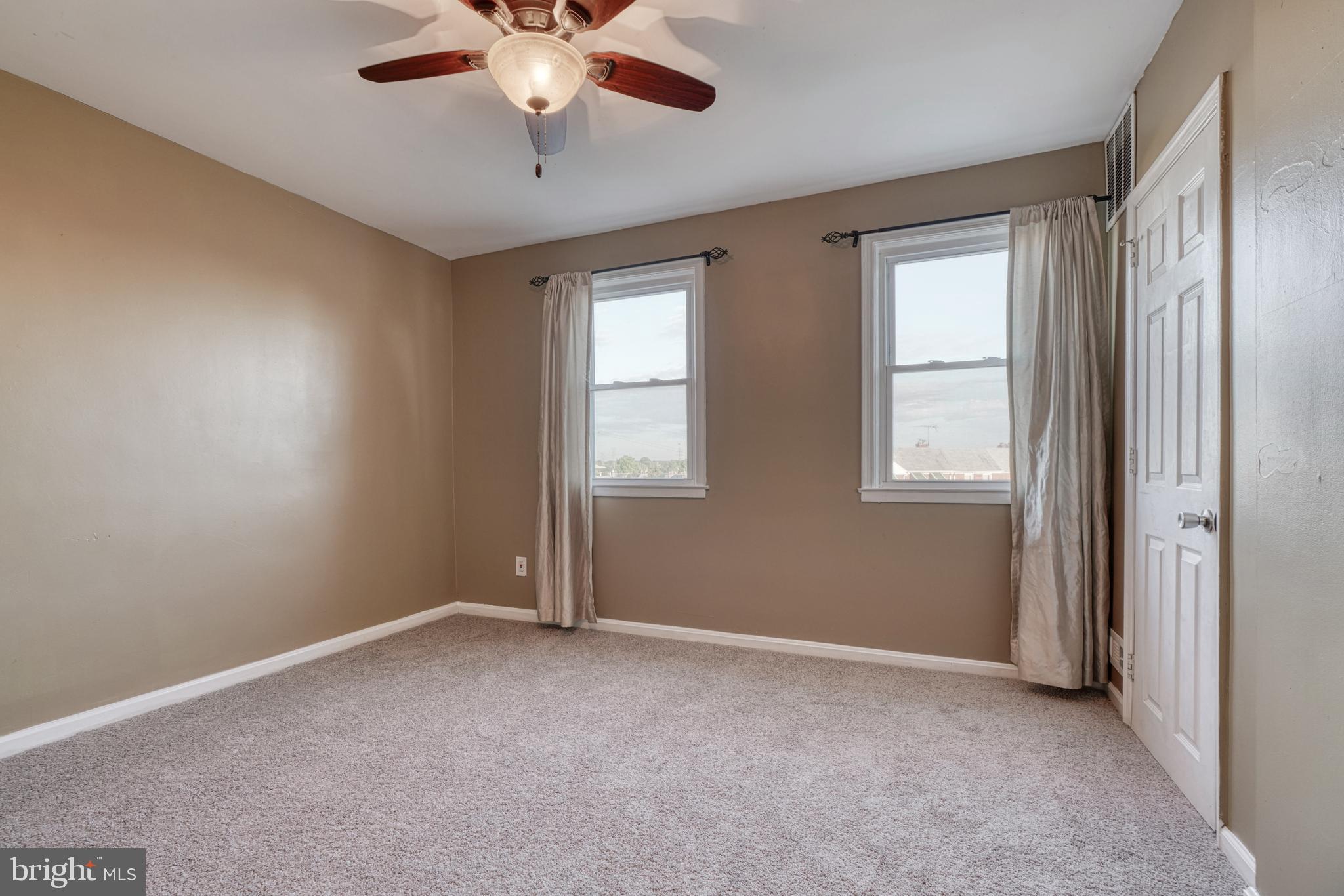 MERRITT HOMES - Residential