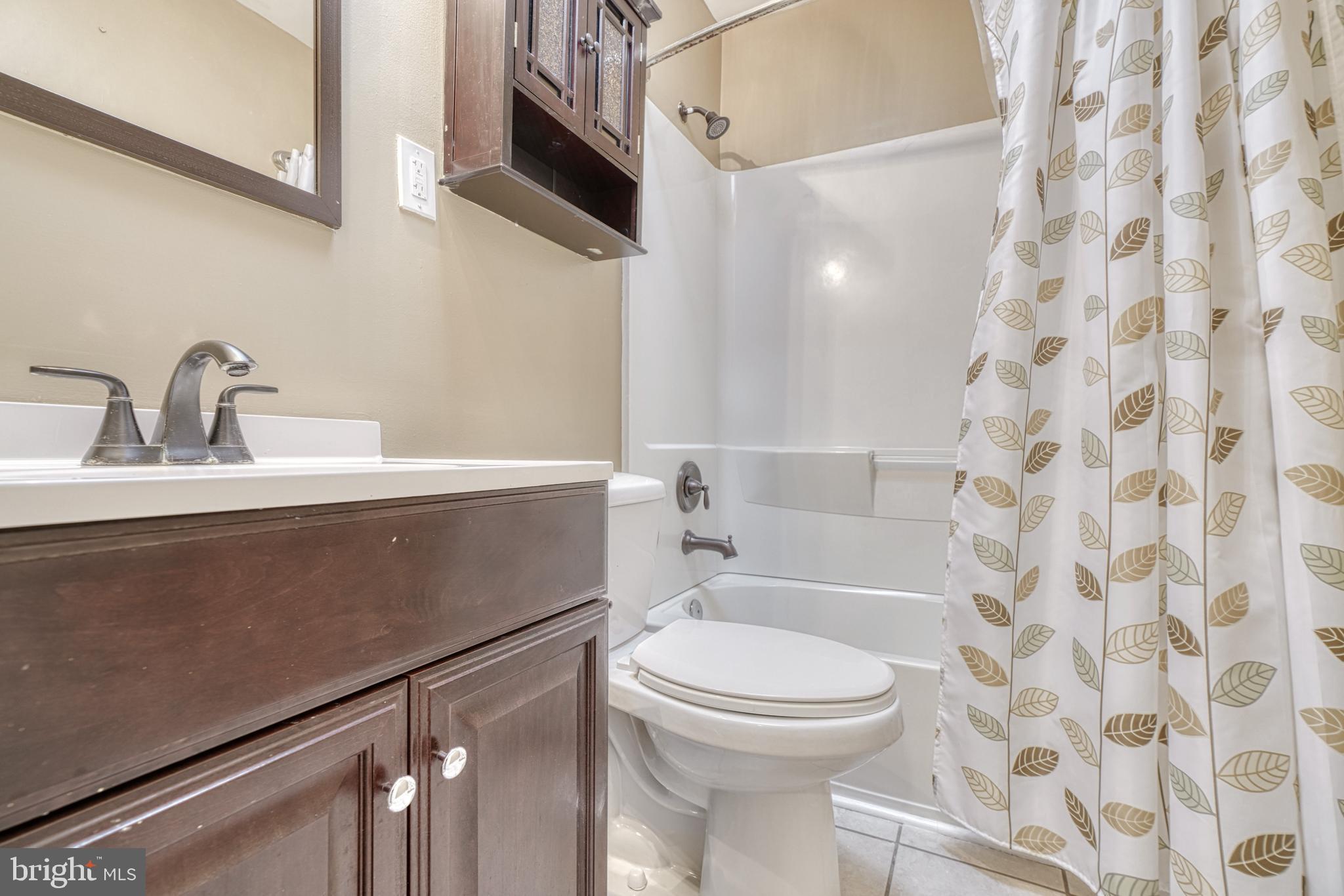 MERRITT HOMES - Residential