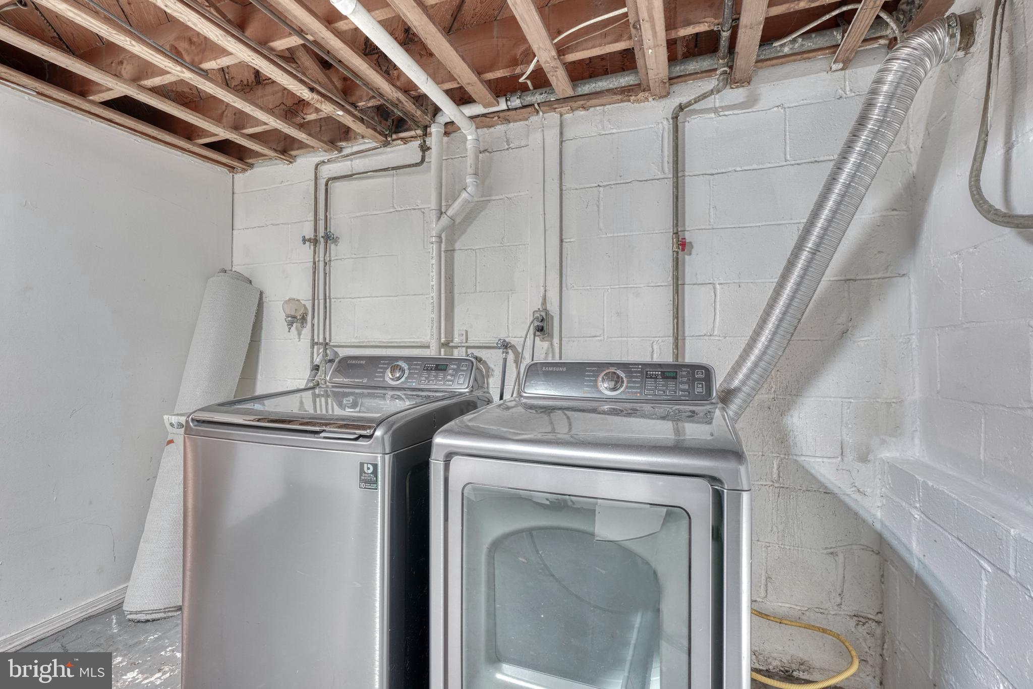 MERRITT HOMES - Residential