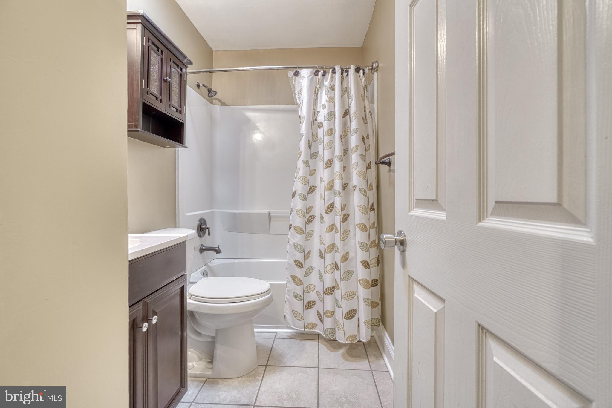 MERRITT HOMES - Residential