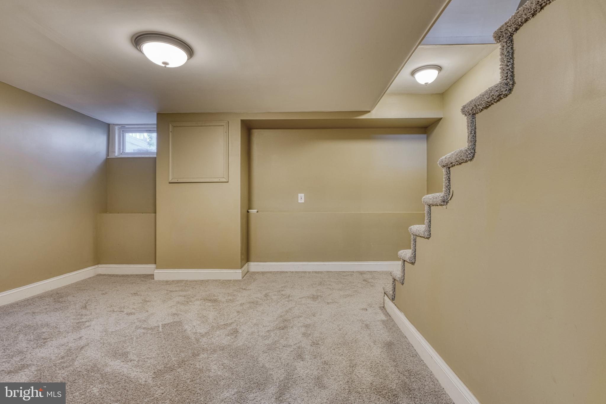 MERRITT HOMES - Residential