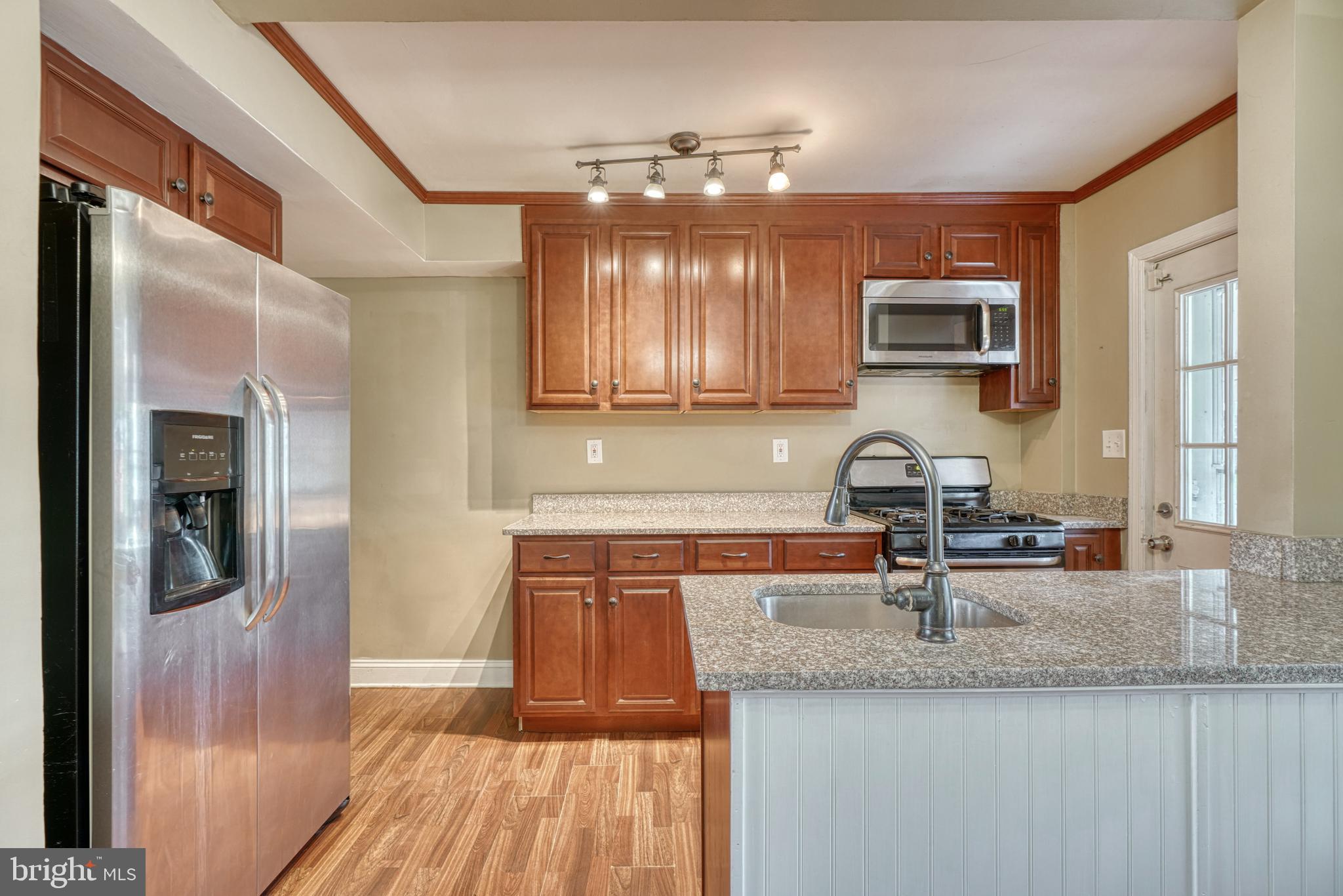 MERRITT HOMES - Residential