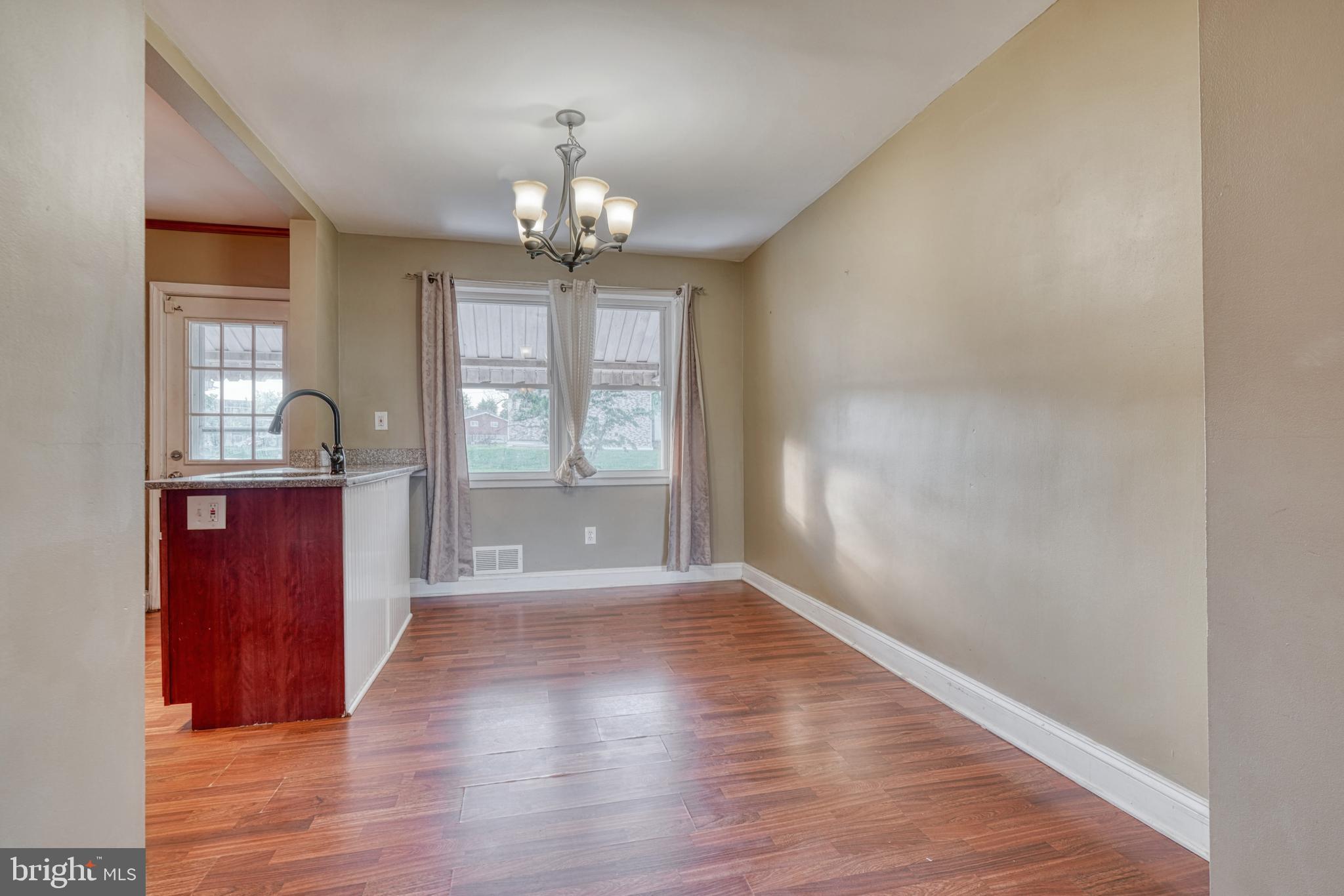 MERRITT HOMES - Residential