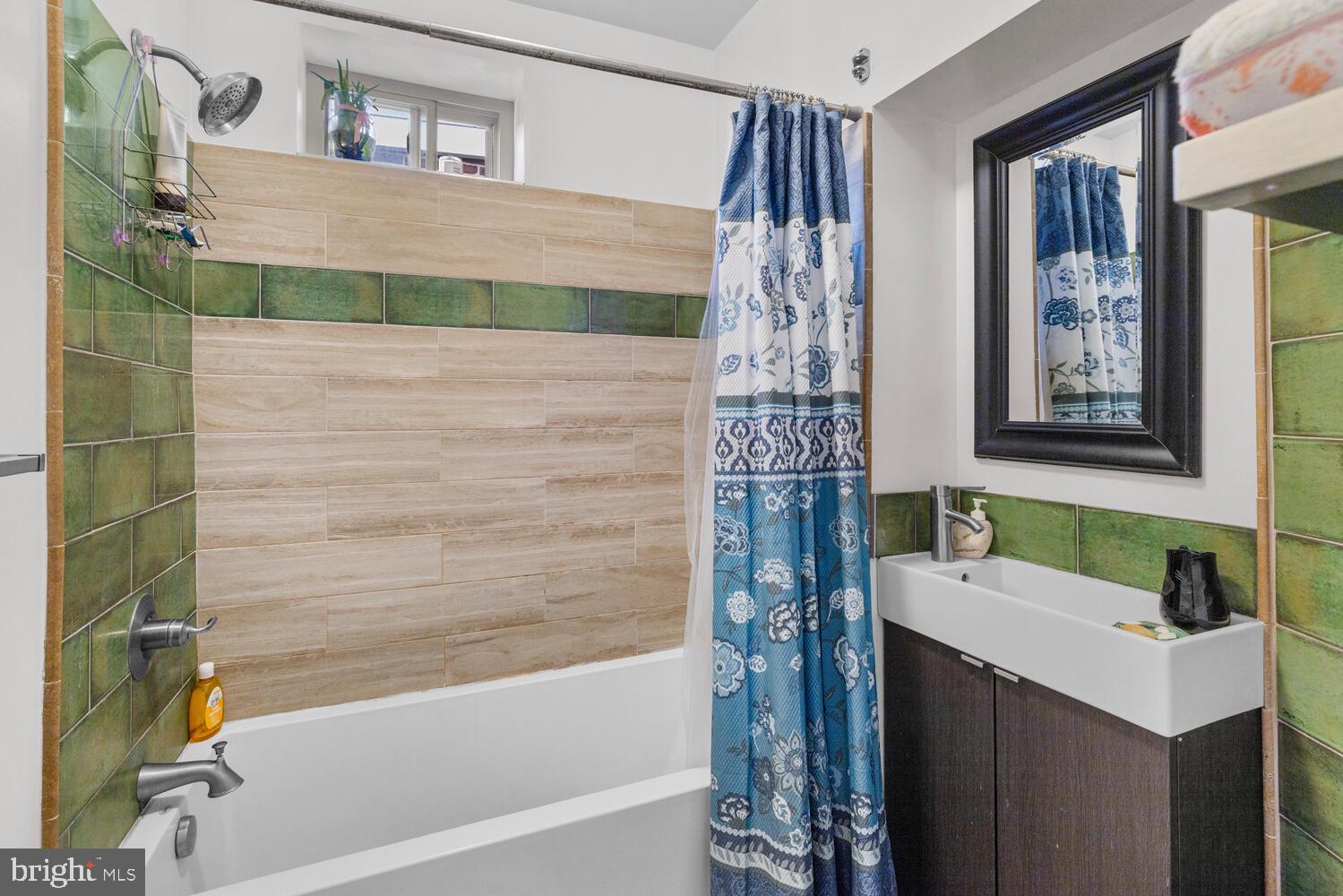 PORT RICHMOND - Residential