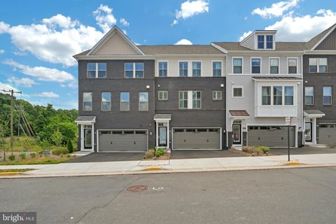 2603 LOGANBERRY DRIVE HERNDON VA 20171