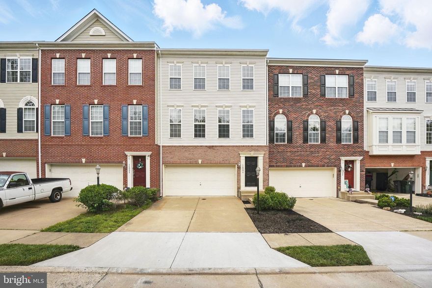 Available for immediate move-in.
This three level townhouse in the Village of Piedmont features main level with open views and a gourmet kitchen with granite countertops and stainless steel appliances. The Owner's suite offers large bedrooms with large walk in closet and designer primary bathroom with upgraded cabinetry, dual vanity with granite counter tops. Lower level has half bath and spacious rooms for entertaining and recreation for the family. 
Surrounded by a 380 acre permanent conservation know as "Leopold's Preserve", the community has a clubhouse with two community pools: one full-sized swimming pool with lifeguards on duty and one smaller pool for toddlers. With multiple playgrounds, nature areas, picnic areas, and with being surrounded by nature, the Villages of Piedmont is indeed "The Natural Way to Live." The Villages of Piedmont's two playgrounds are located off of Market Ridge Road, one behind the community center pool and the other across from the community center next to the townhomes. Two tennis courts are available for use adjacent to the Community Center and a basketball court and volleyball facilities are located within the townhome area. Close to fantastic restaurants, wineries, breweries, shopping, state of the art medical facilities, and more.