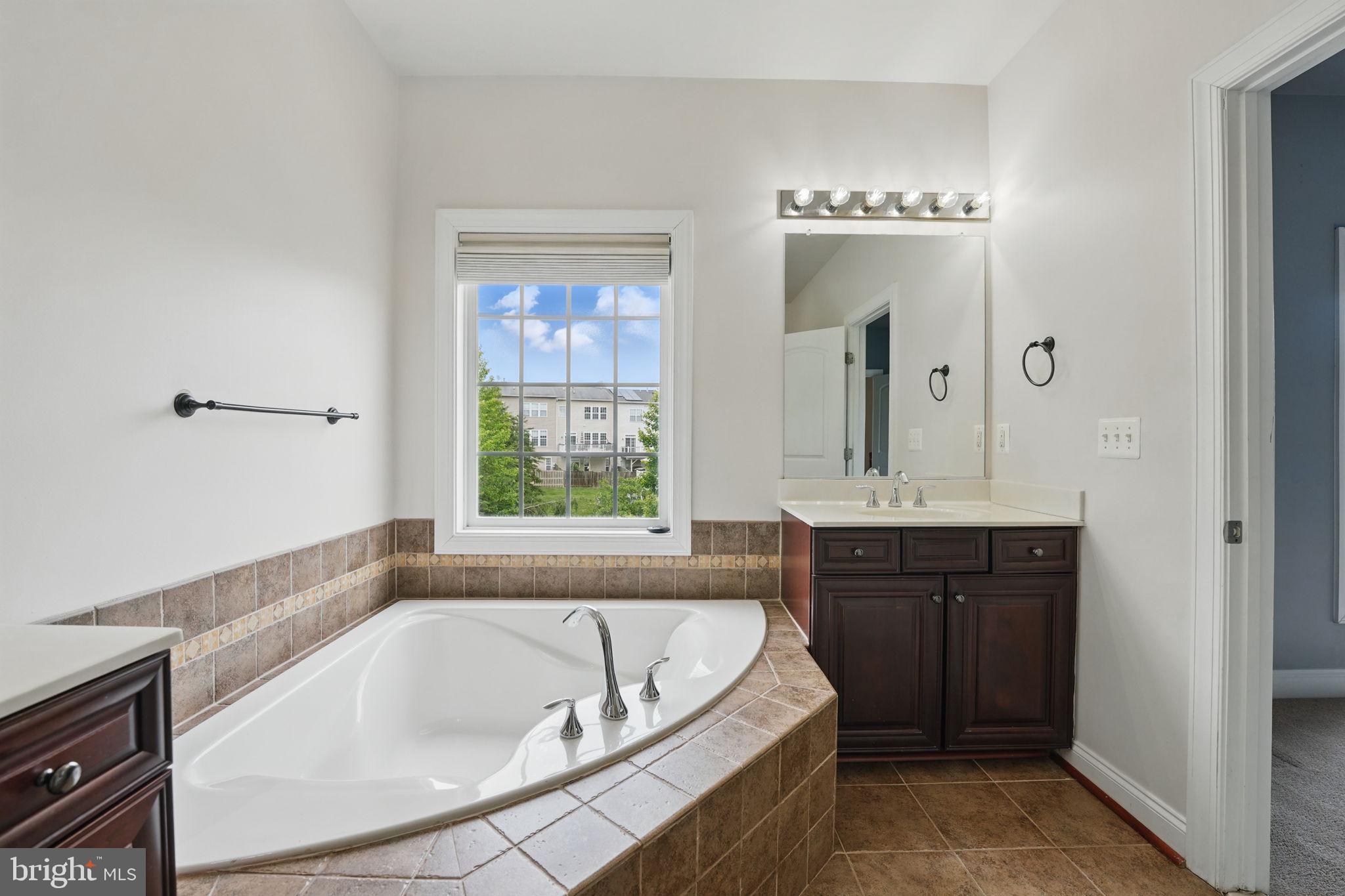 SOUTH MARKET - Residential Lease