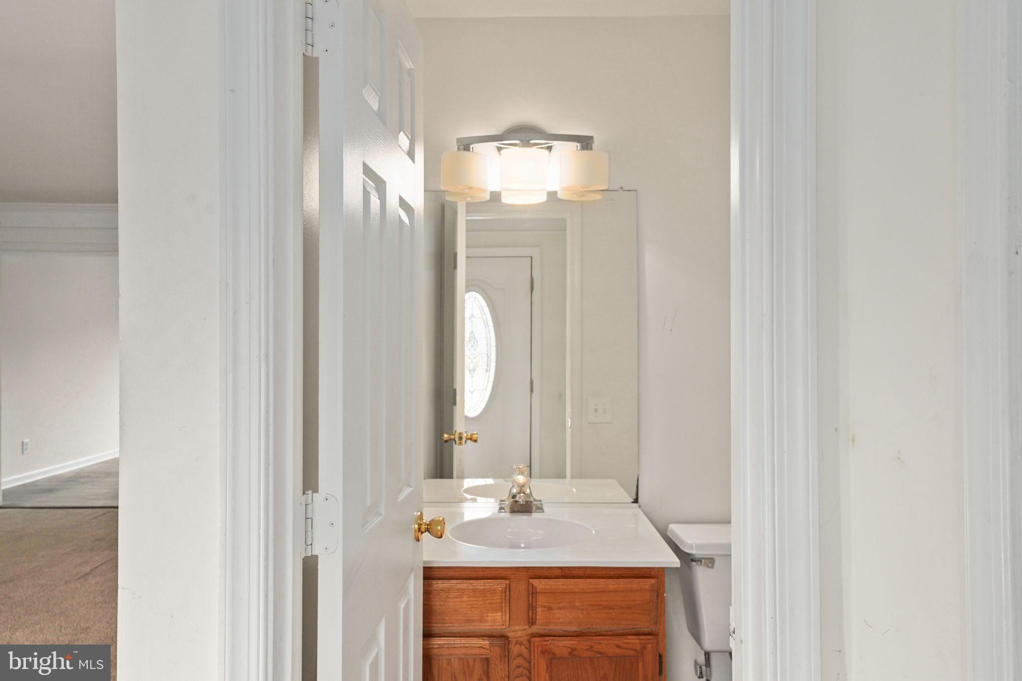 ENGLAND RUN TOWNHOUSES - Residential