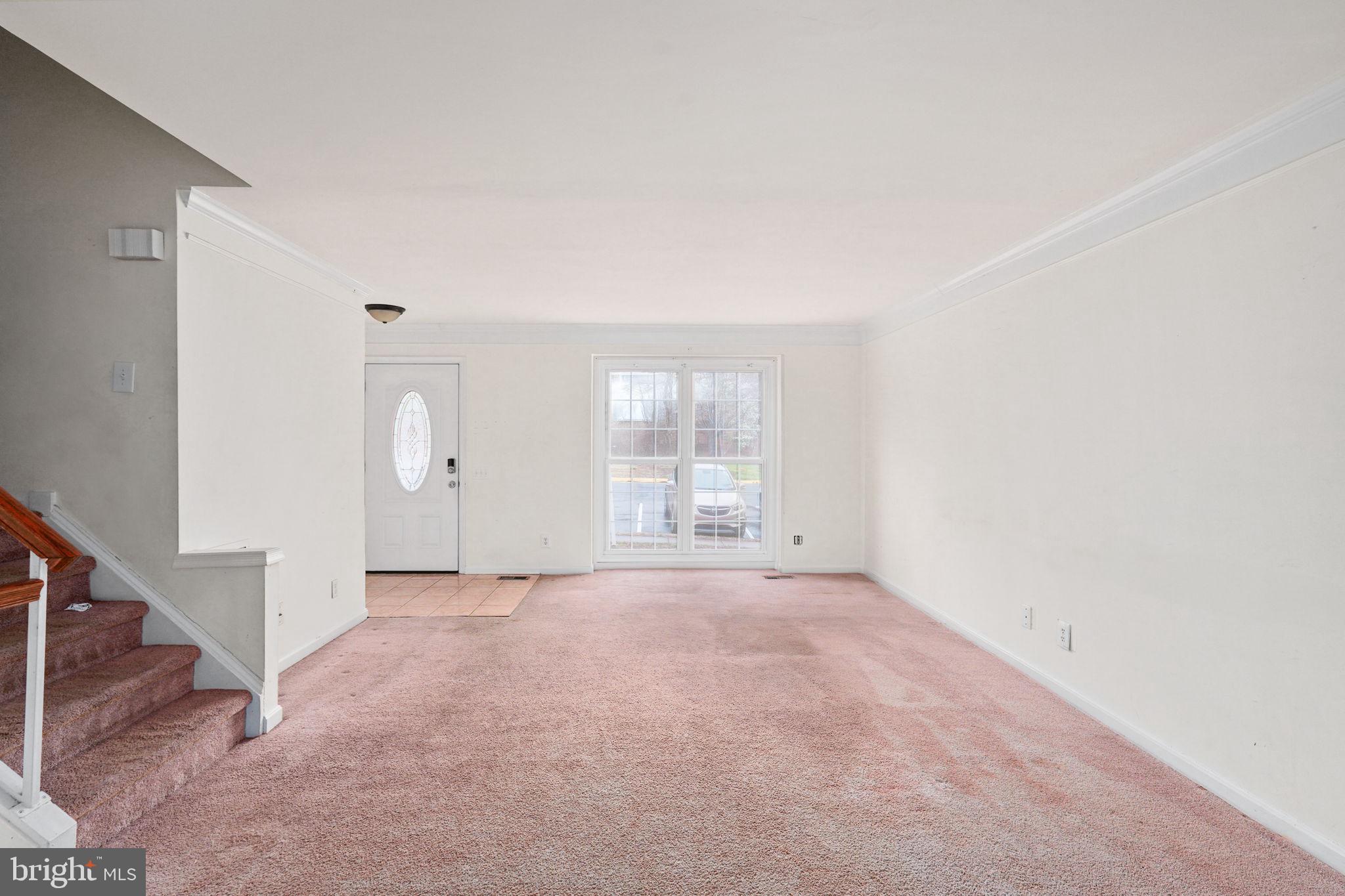 ENGLAND RUN TOWNHOUSES - Residential