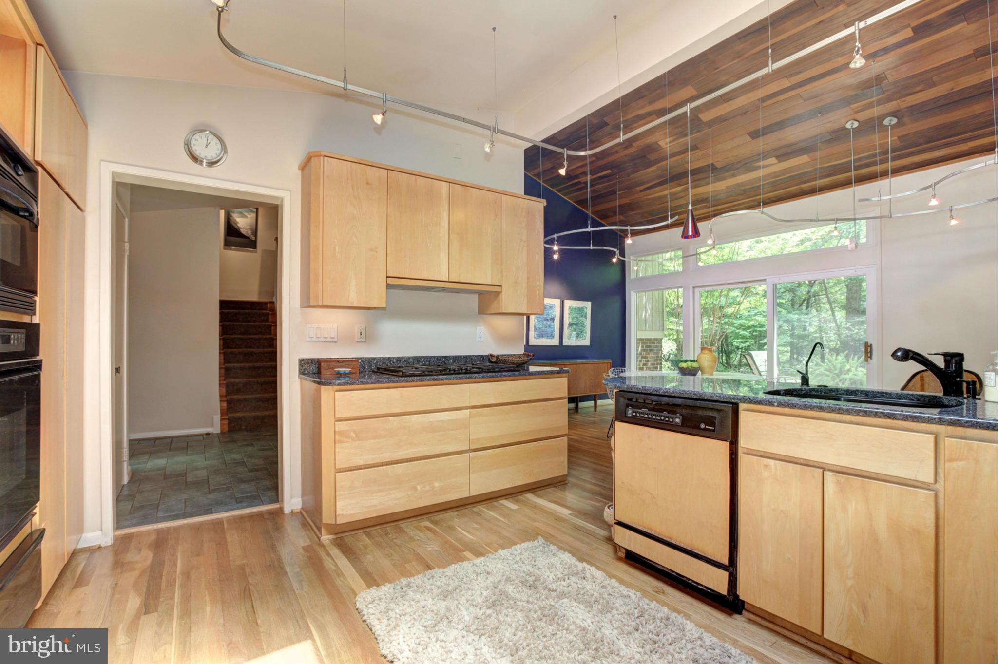 EAST GATE OF POTOMAC - Residential