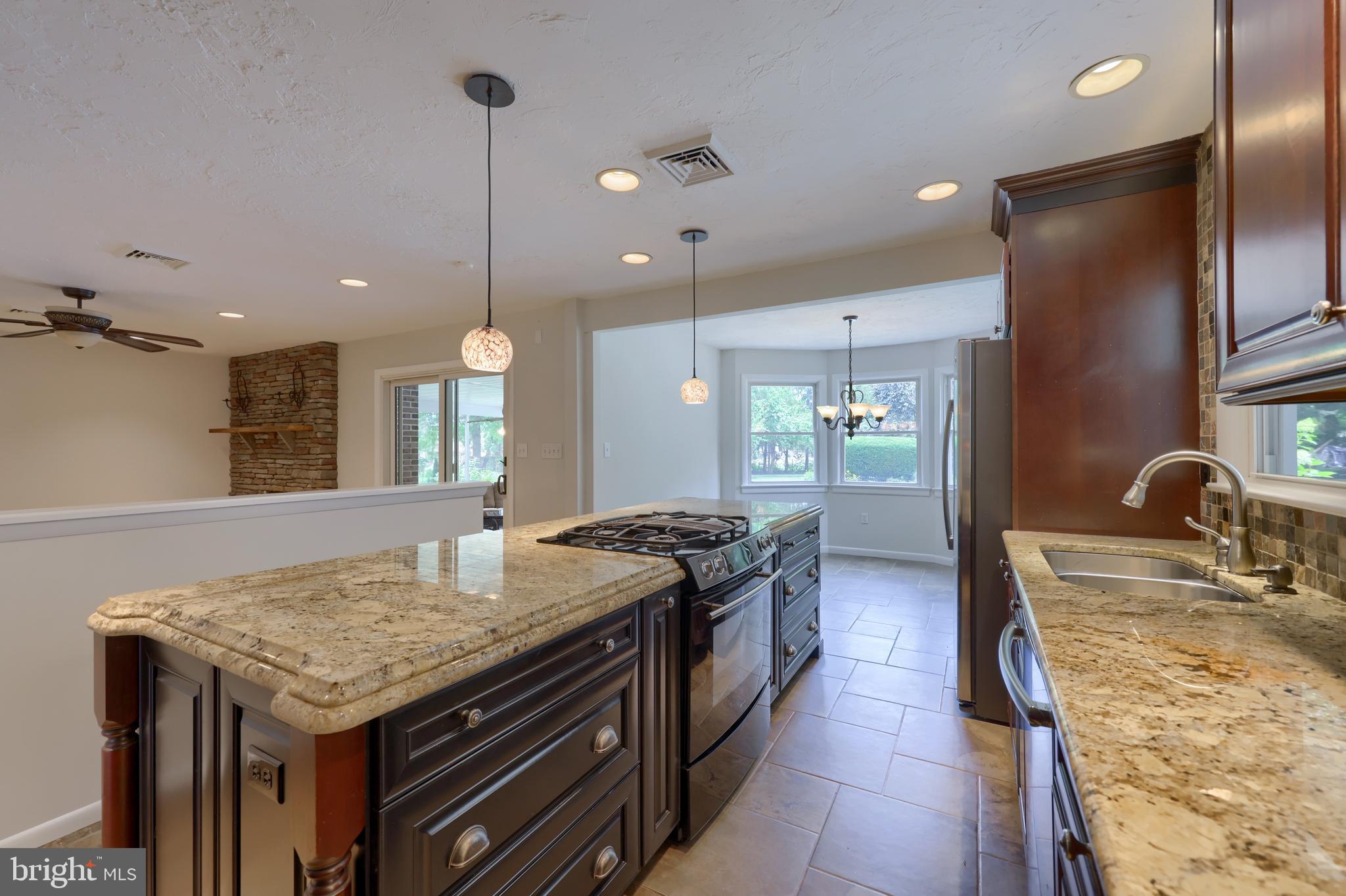 OUTDOOR COUNTRY CLUB - Residential