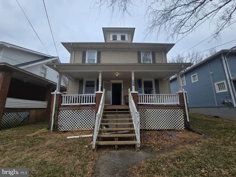 Apartment For Sale - 666 Montrose Avenue<br/> Roanoke County, ROANOKE, VA 24014