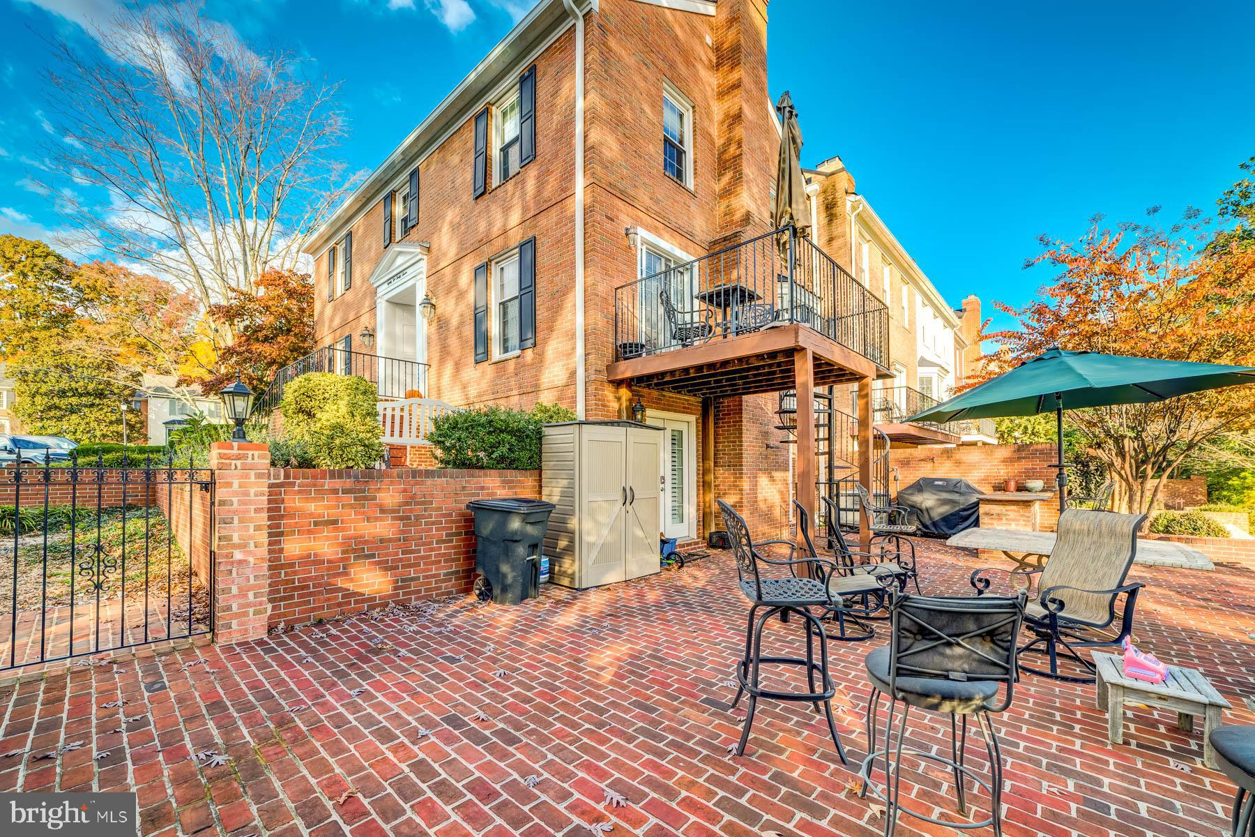 RHYGATE - Residential Lease