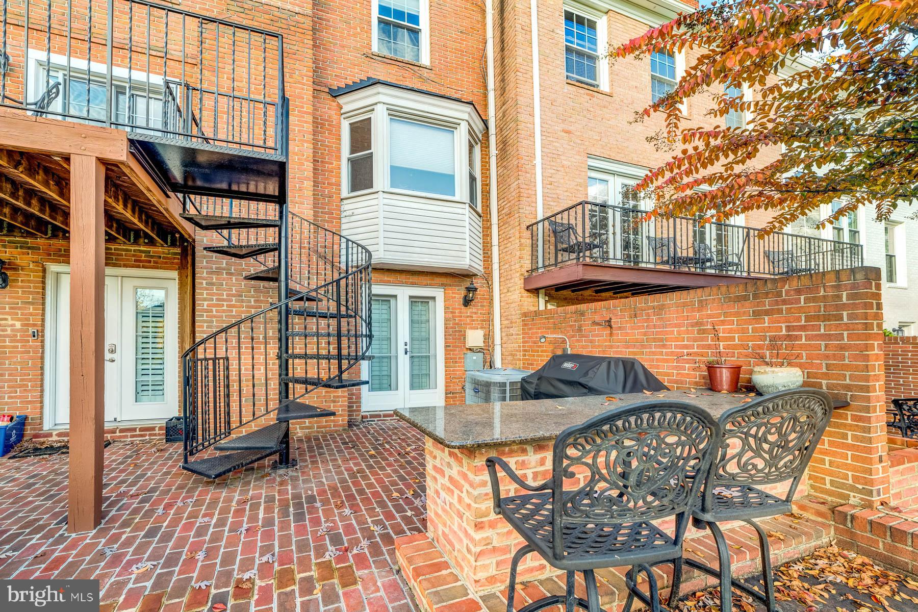 RHYGATE - Residential Lease