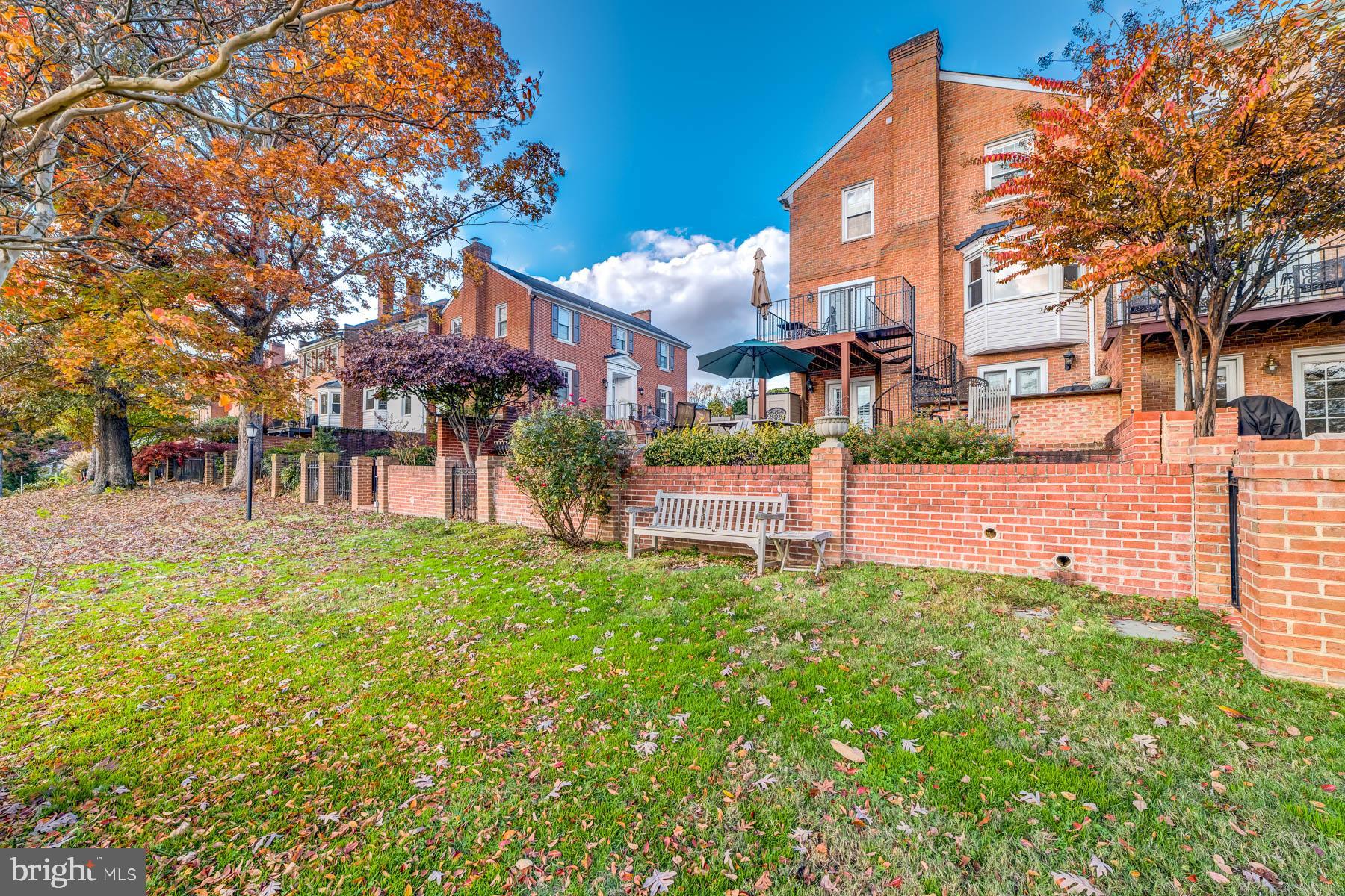 RHYGATE - Residential Lease