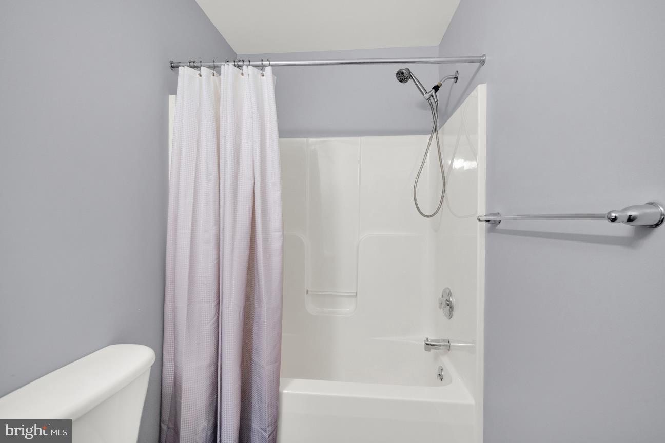 SENECA RIDGE - Residential