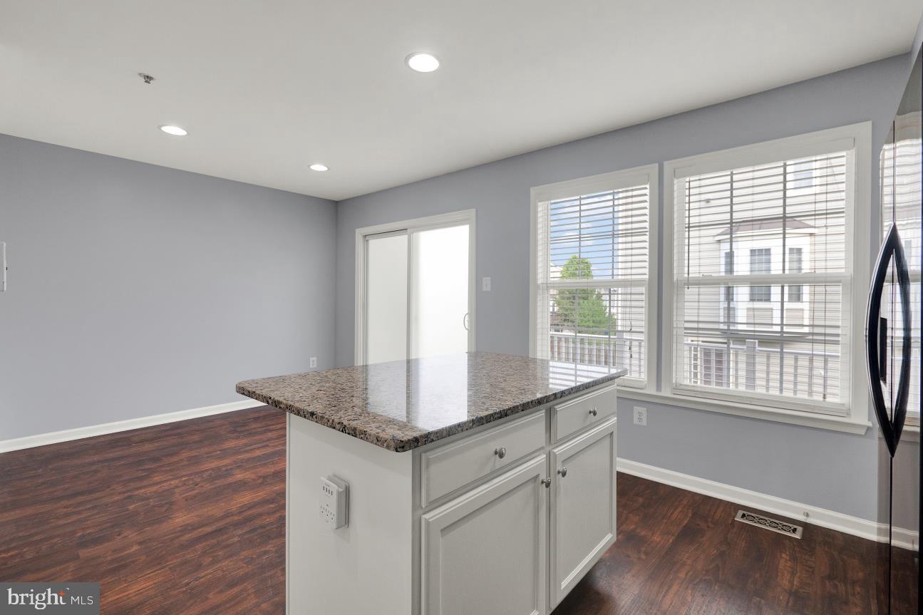 SENECA RIDGE - Residential