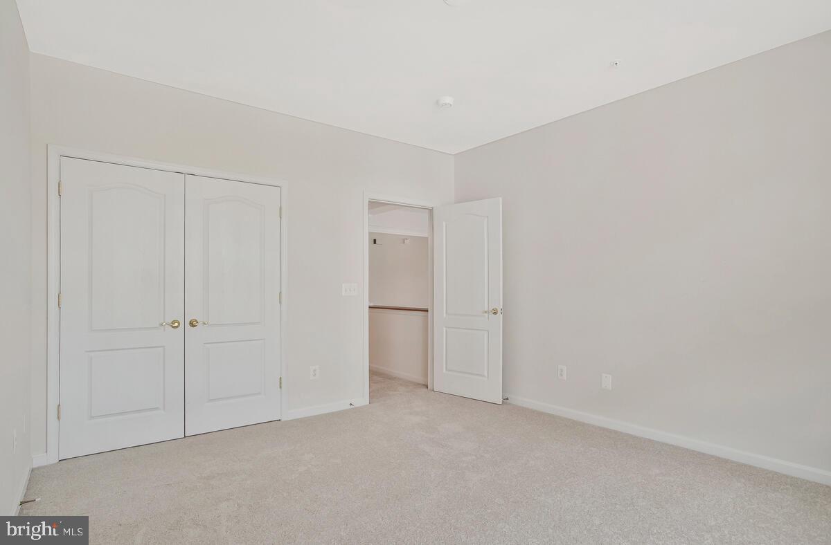 PINEY ORCHARD - Residential