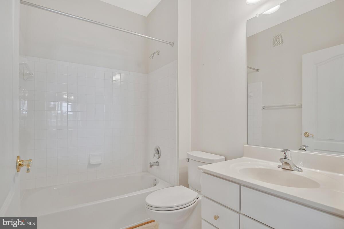 PINEY ORCHARD - Residential