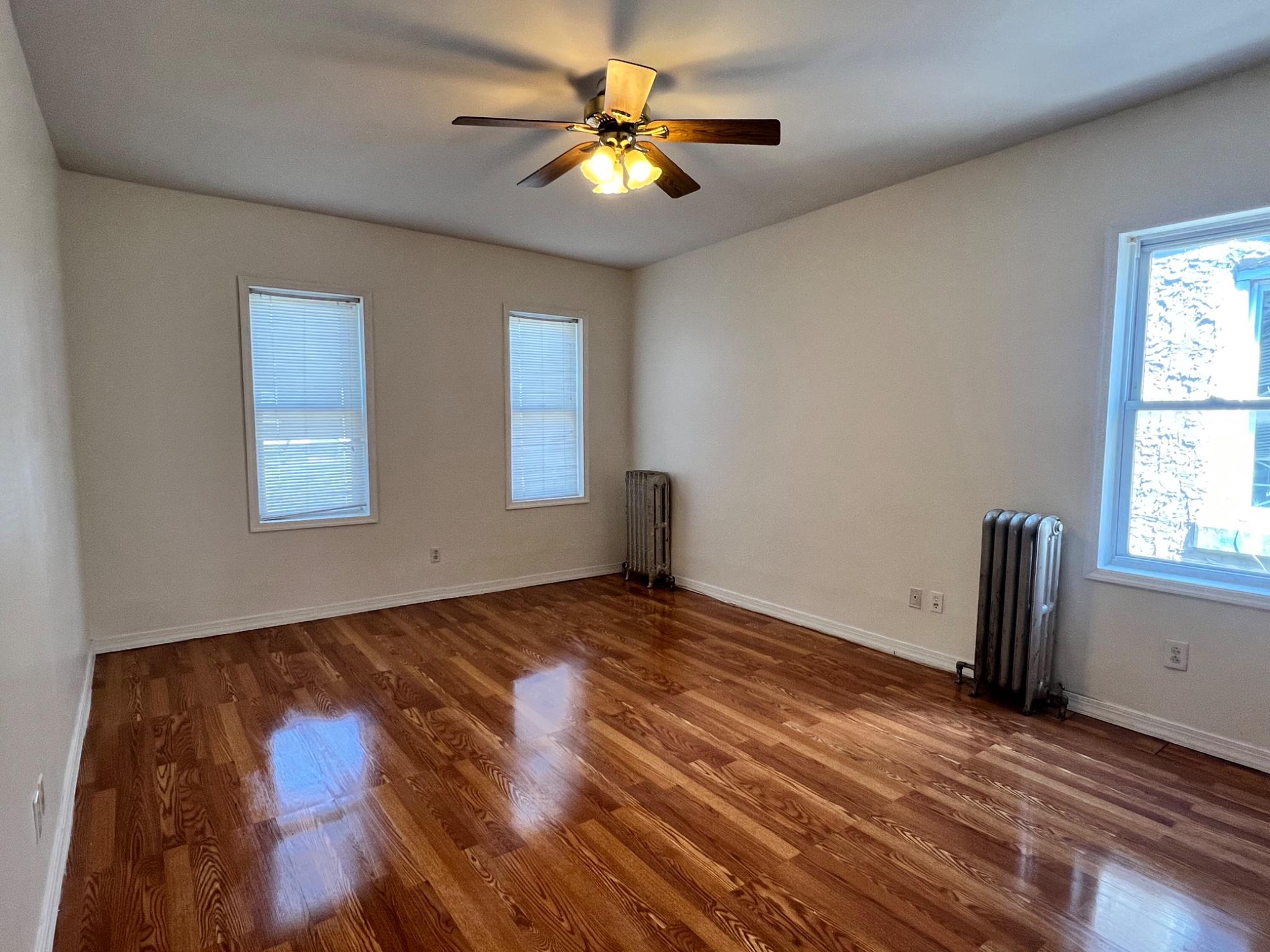 PORT RICHMOND - Residential