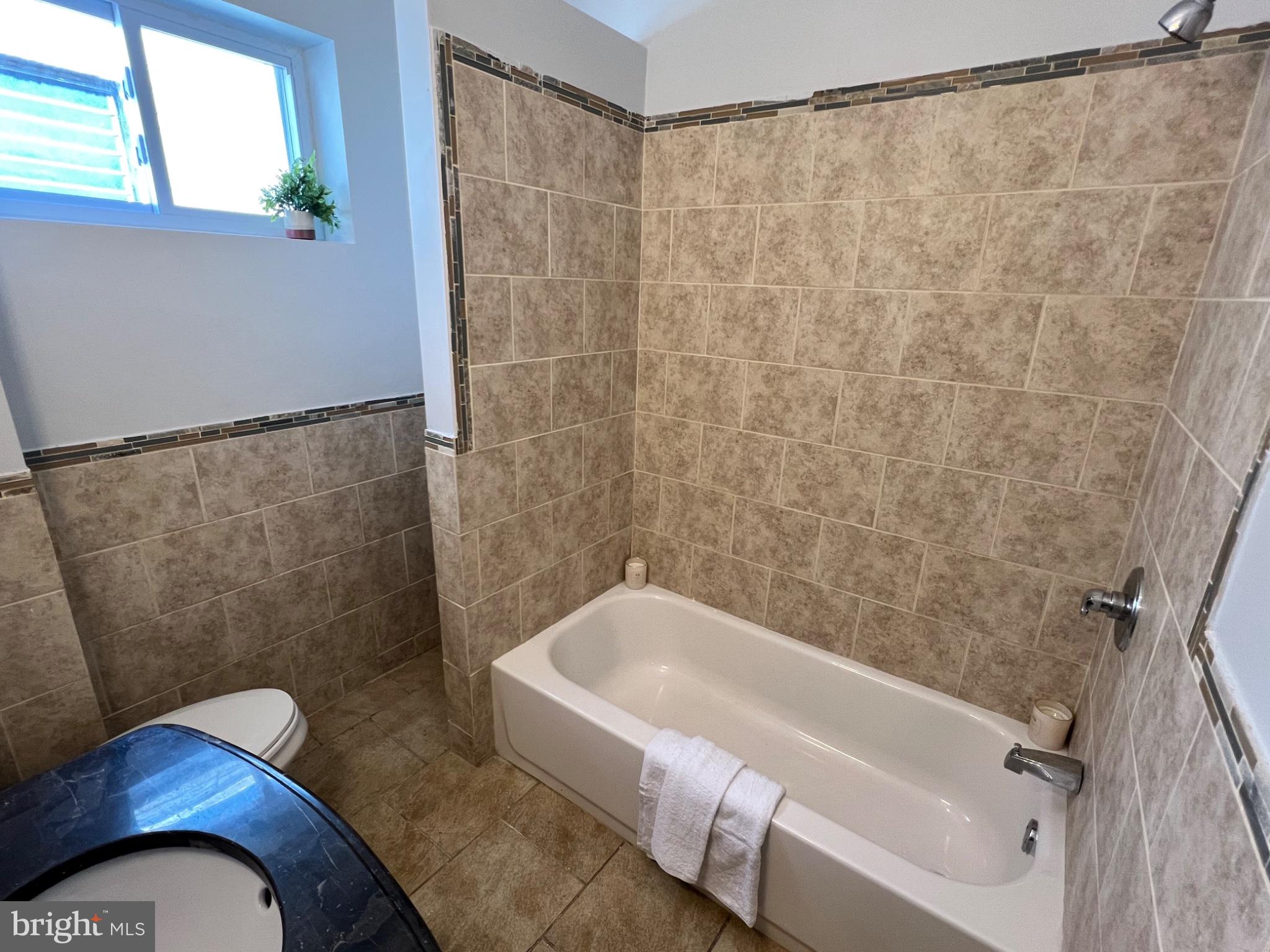 PORT RICHMOND - Residential
