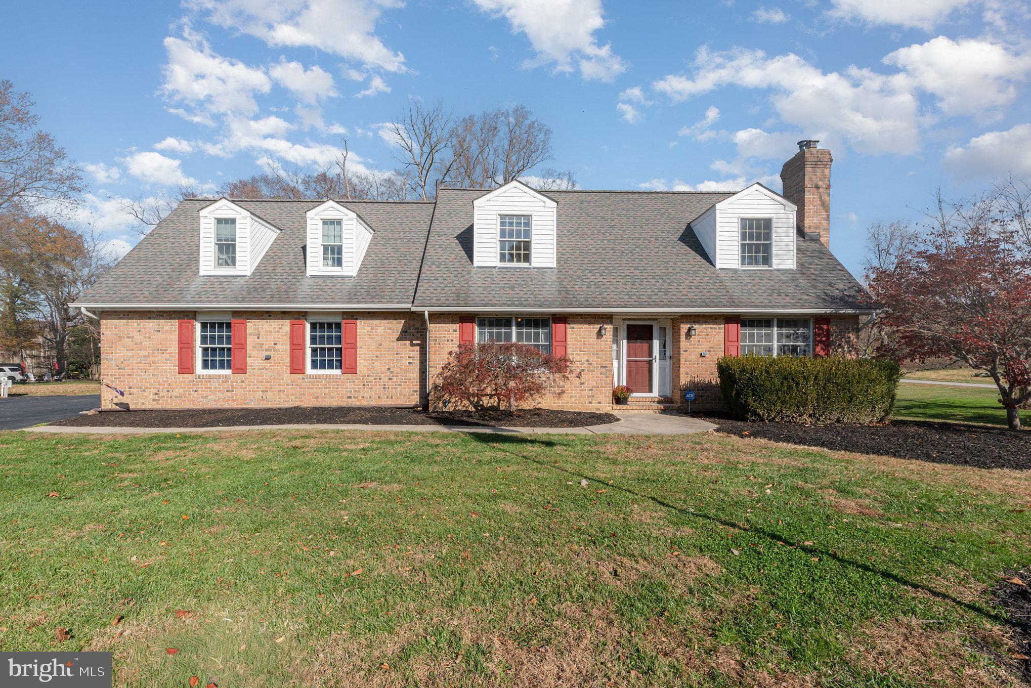 OAKINGTON MANOR - Residential